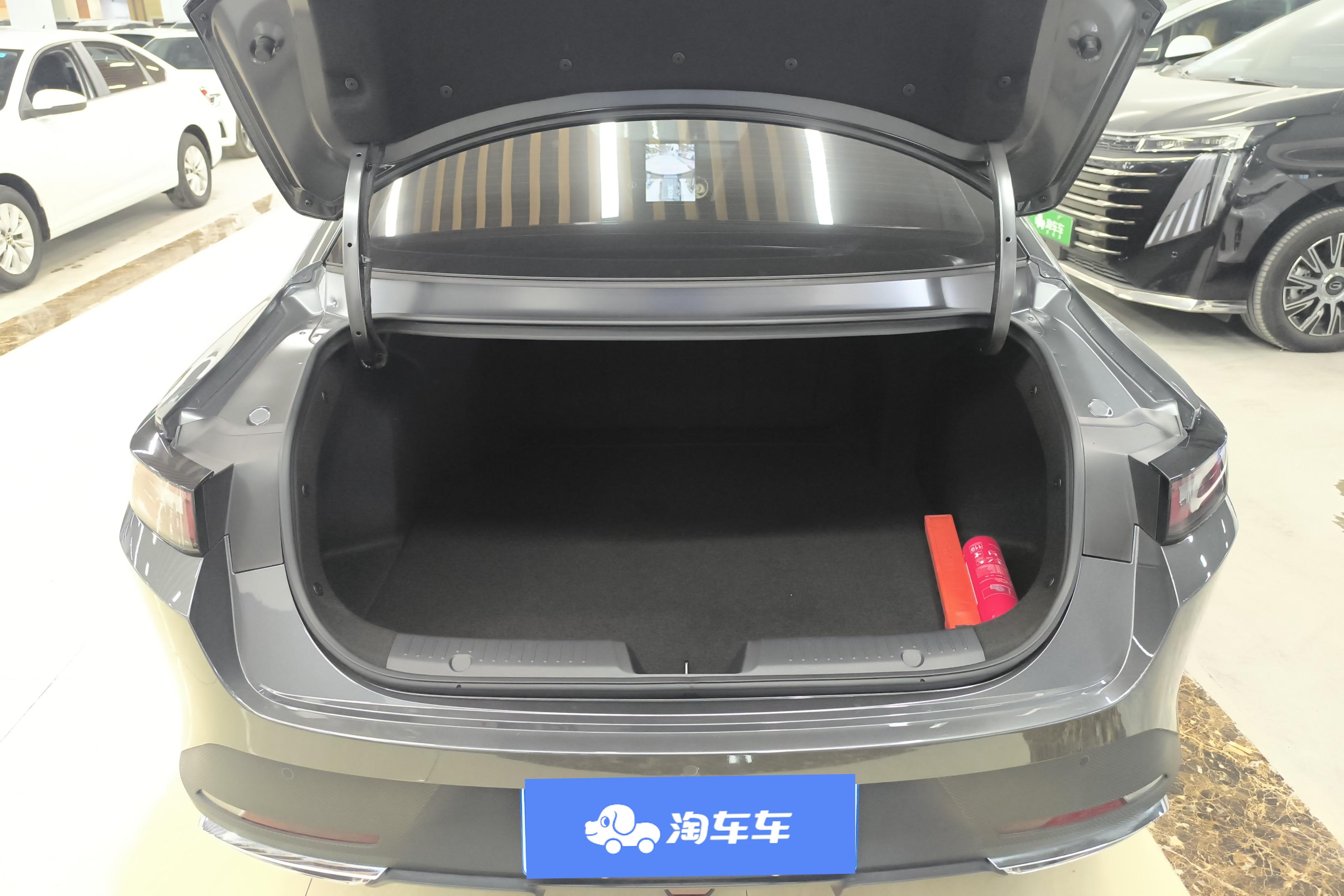 长安逸达 蓝鲸NE 2023款 1.5T 自动 尊享型 (国Ⅵ) 