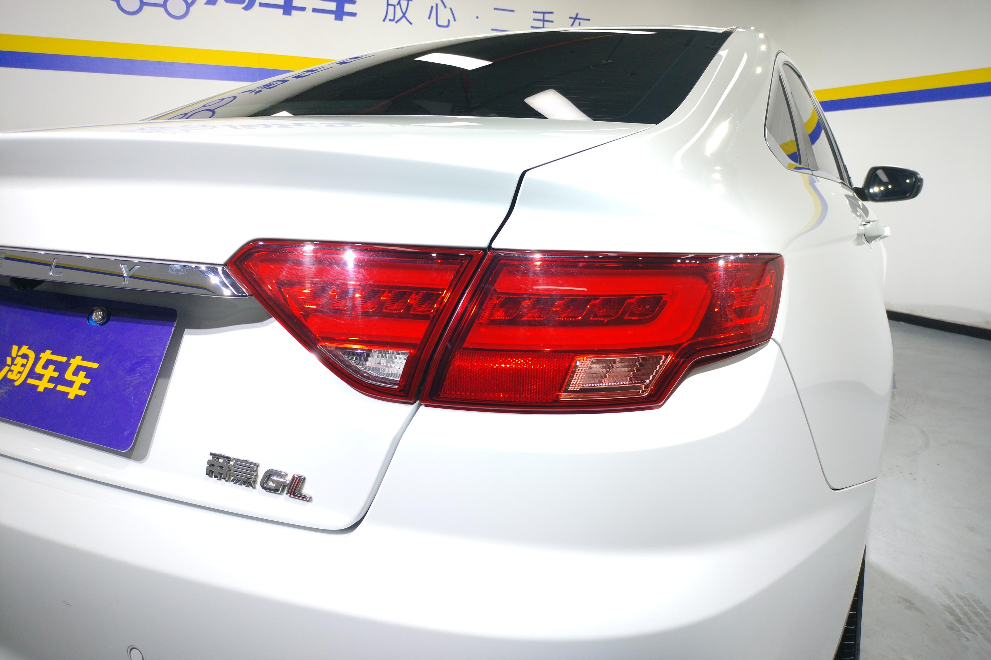 吉利帝豪GL PHEV 2019款 1.5T 自动 智悦型 (国Ⅵ) 