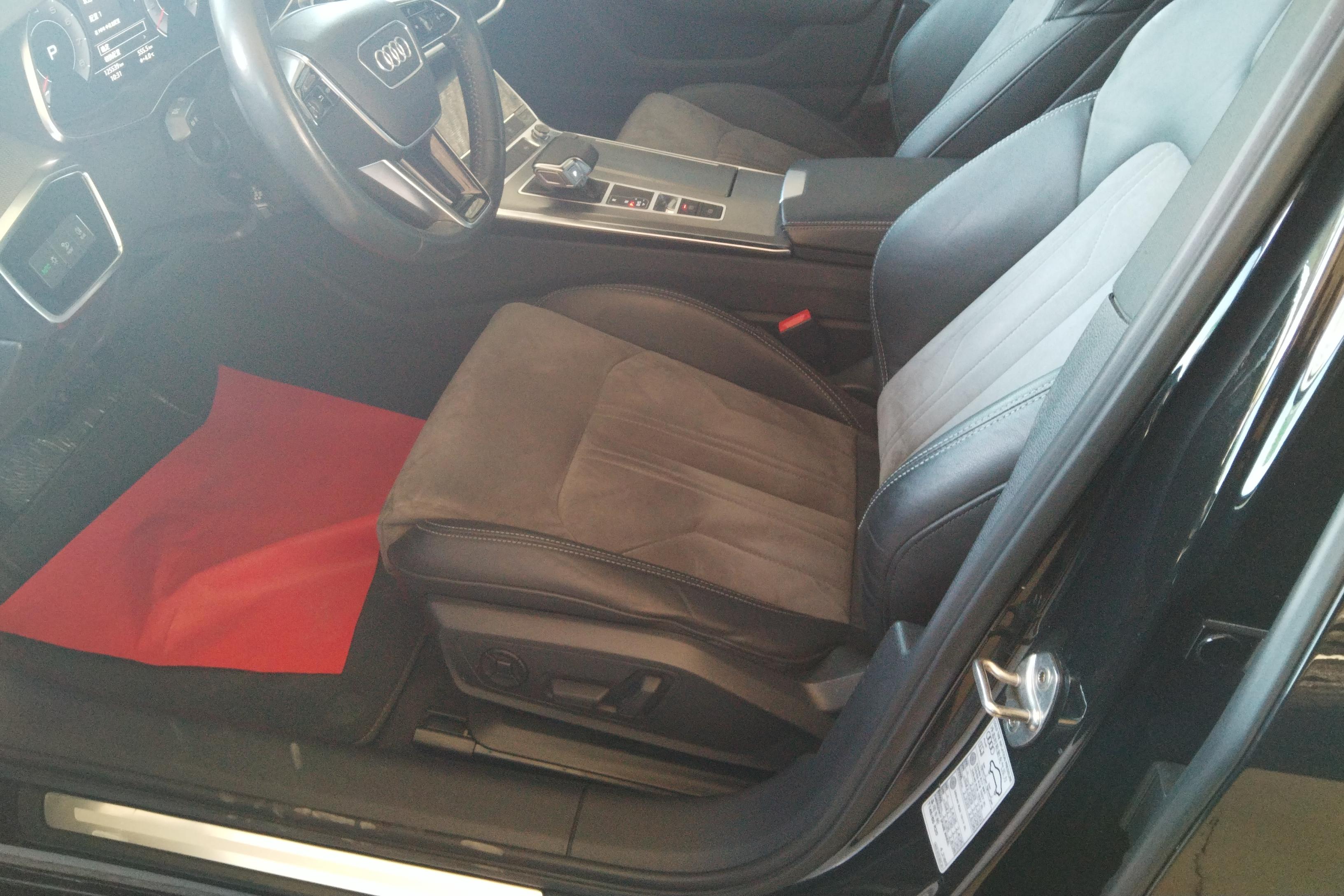 奥迪A6L 45TFSI 2019款 2.0T 自动 臻选动感型 (国Ⅵ) 