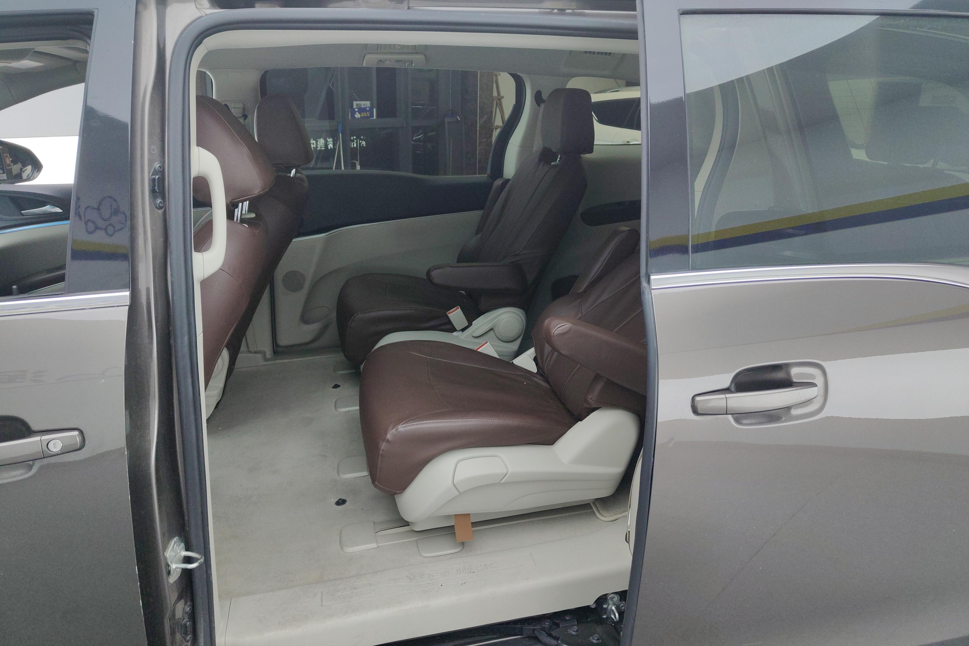 别克GL8 2020款 2.0T 自动 7座 652T舒适型 (国Ⅵ) 