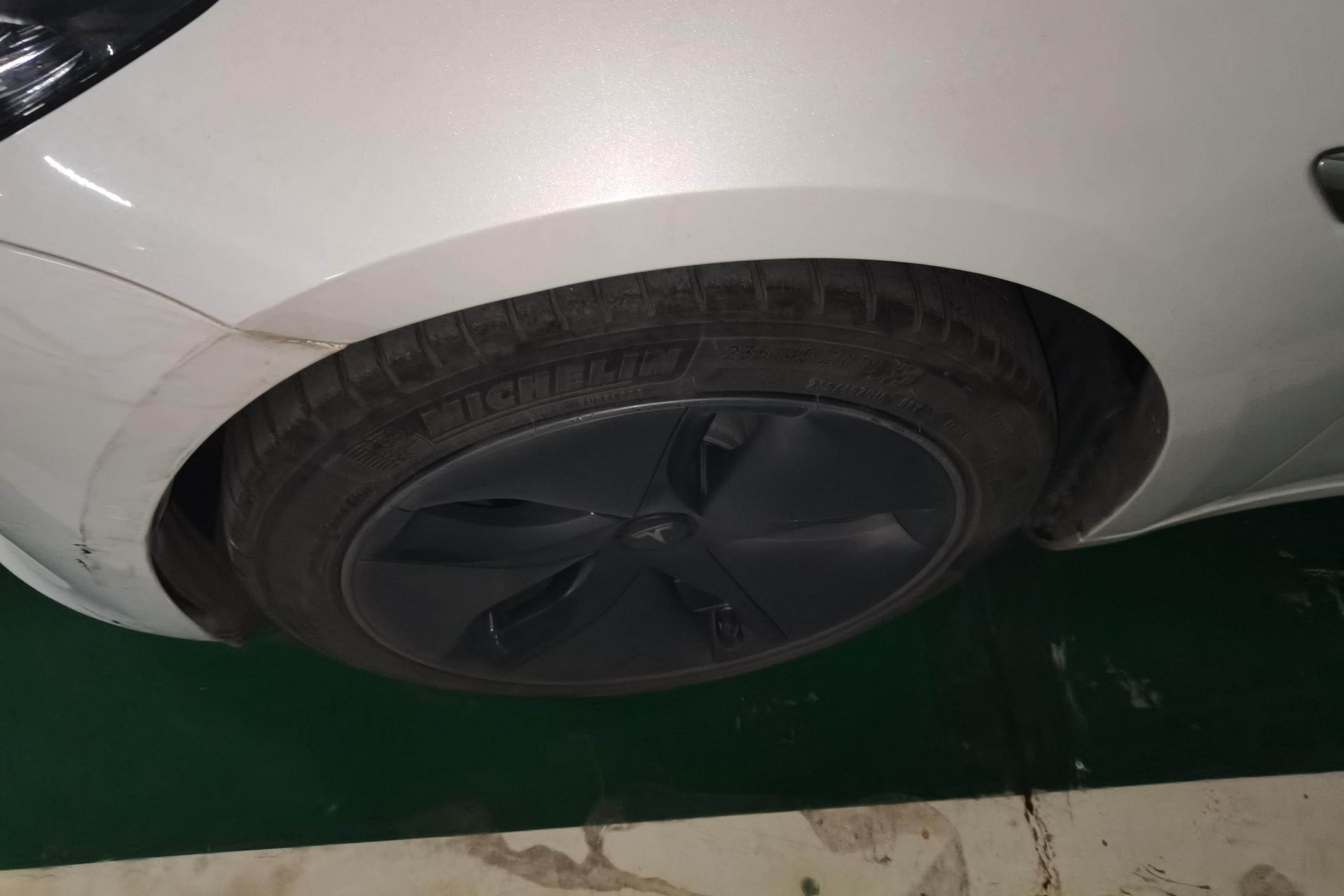 特斯拉MODEL 3 2020款 自动 标准续航升级版 纯电动 