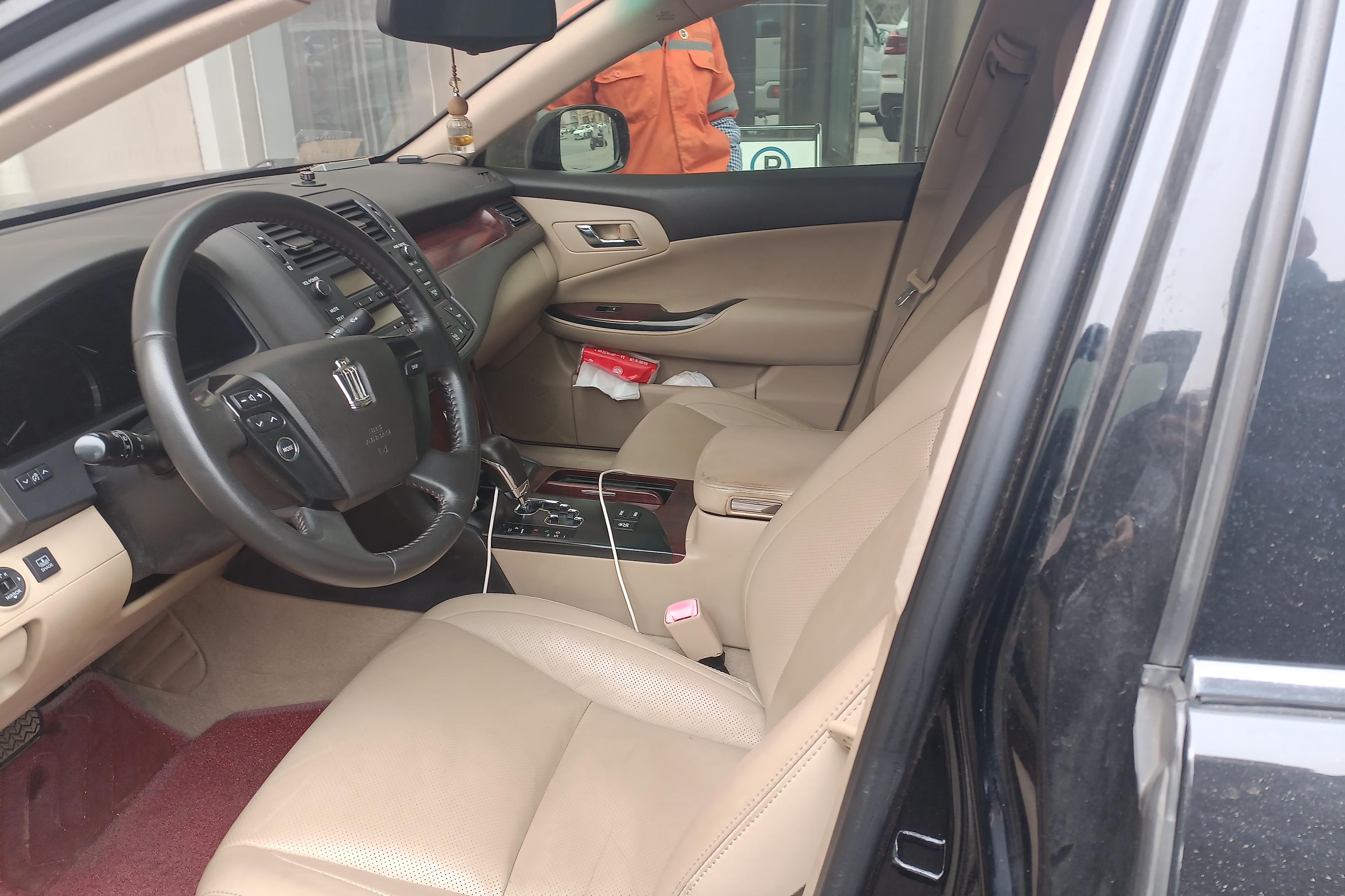 丰田皇冠 2010款 2.5L 自动 Royal真皮天窗版 (国Ⅳ) 