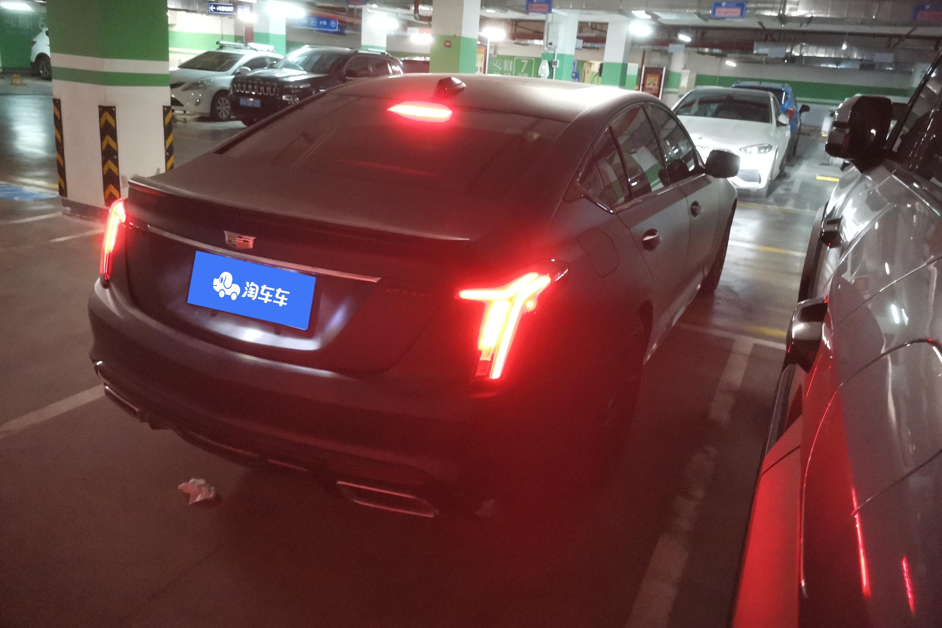 凯迪拉克CT5 2022款 2.0T 自动 28T铂金型 (国Ⅵ) 