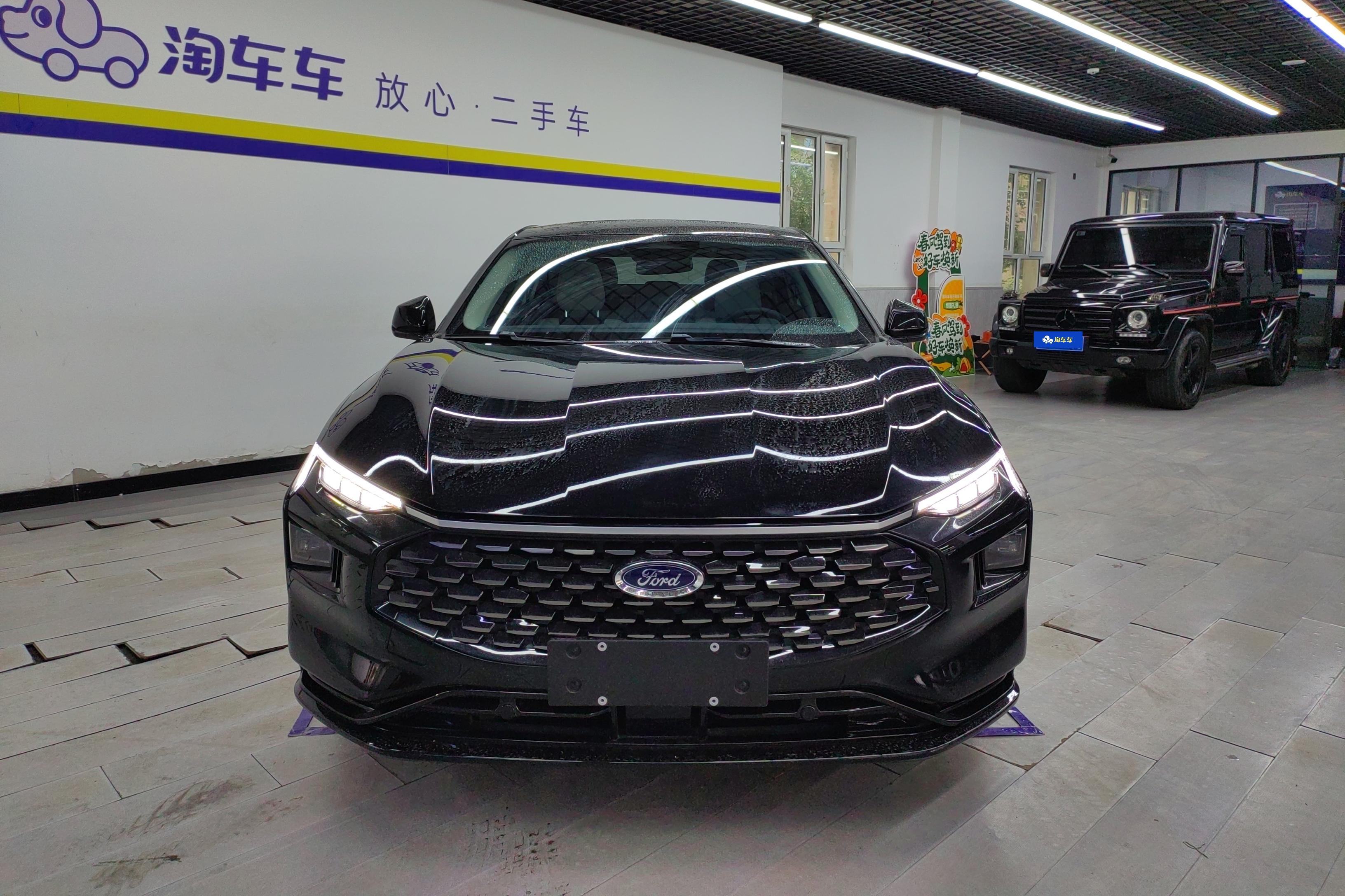 福特蒙迪欧 2022款 2.0T 自动 EcoBoost245改款豪华型 (国Ⅵ) 