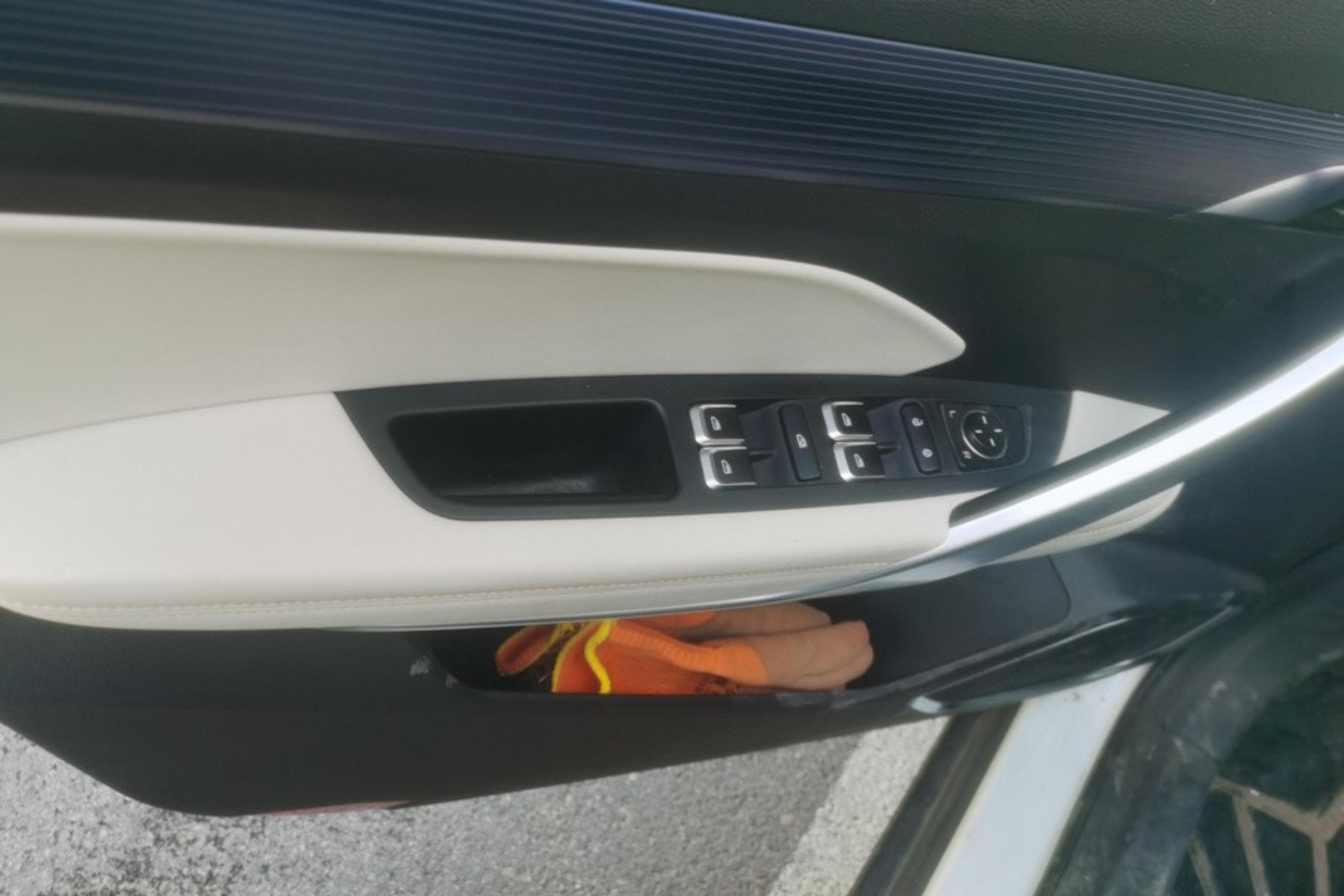 吉利博越 X 2022款 1.8T 自动 智慧型 (国Ⅵ) 