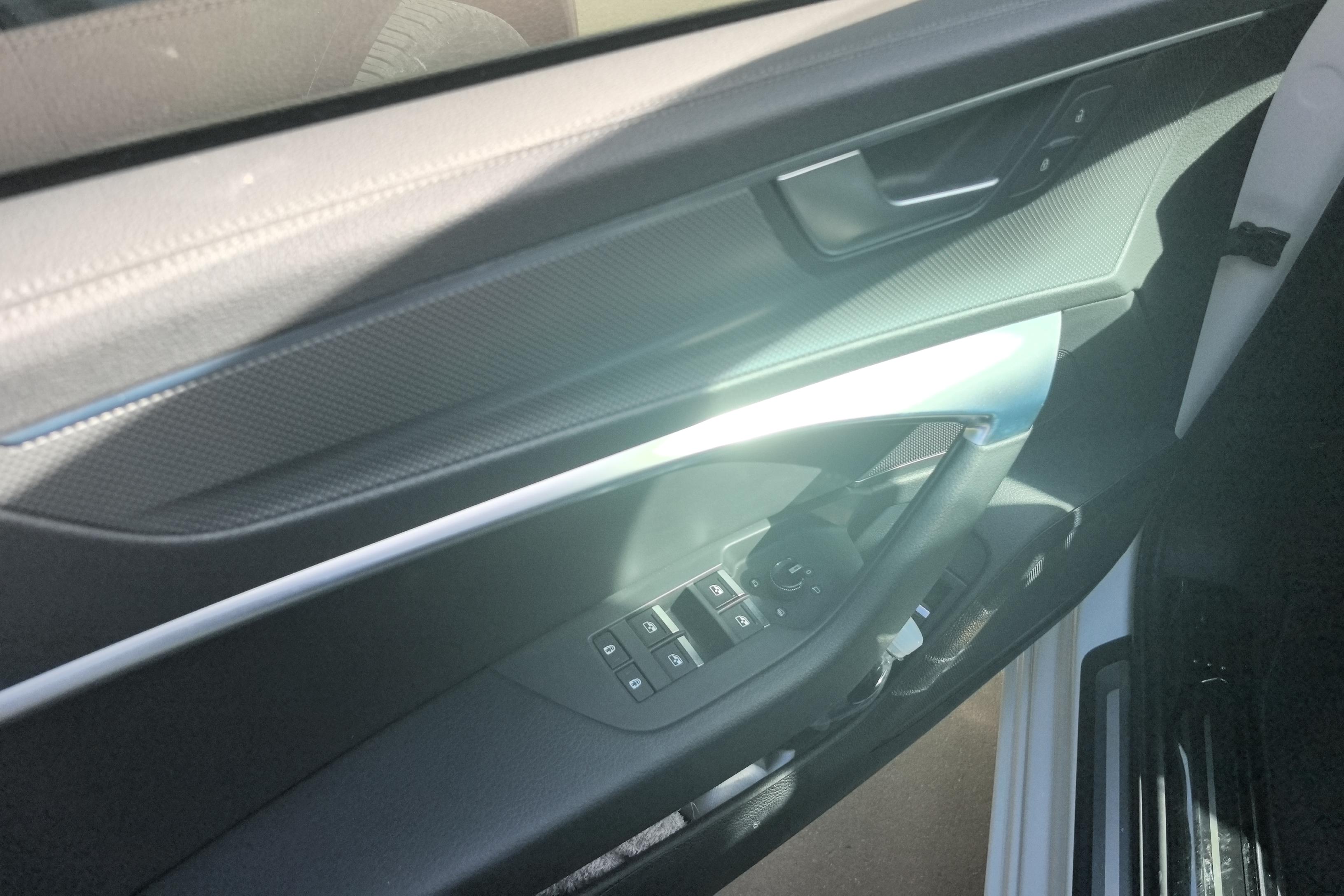 奥迪A6L 40TFSI 2020款 2.0T 自动 豪华动感型 (国Ⅵ) 