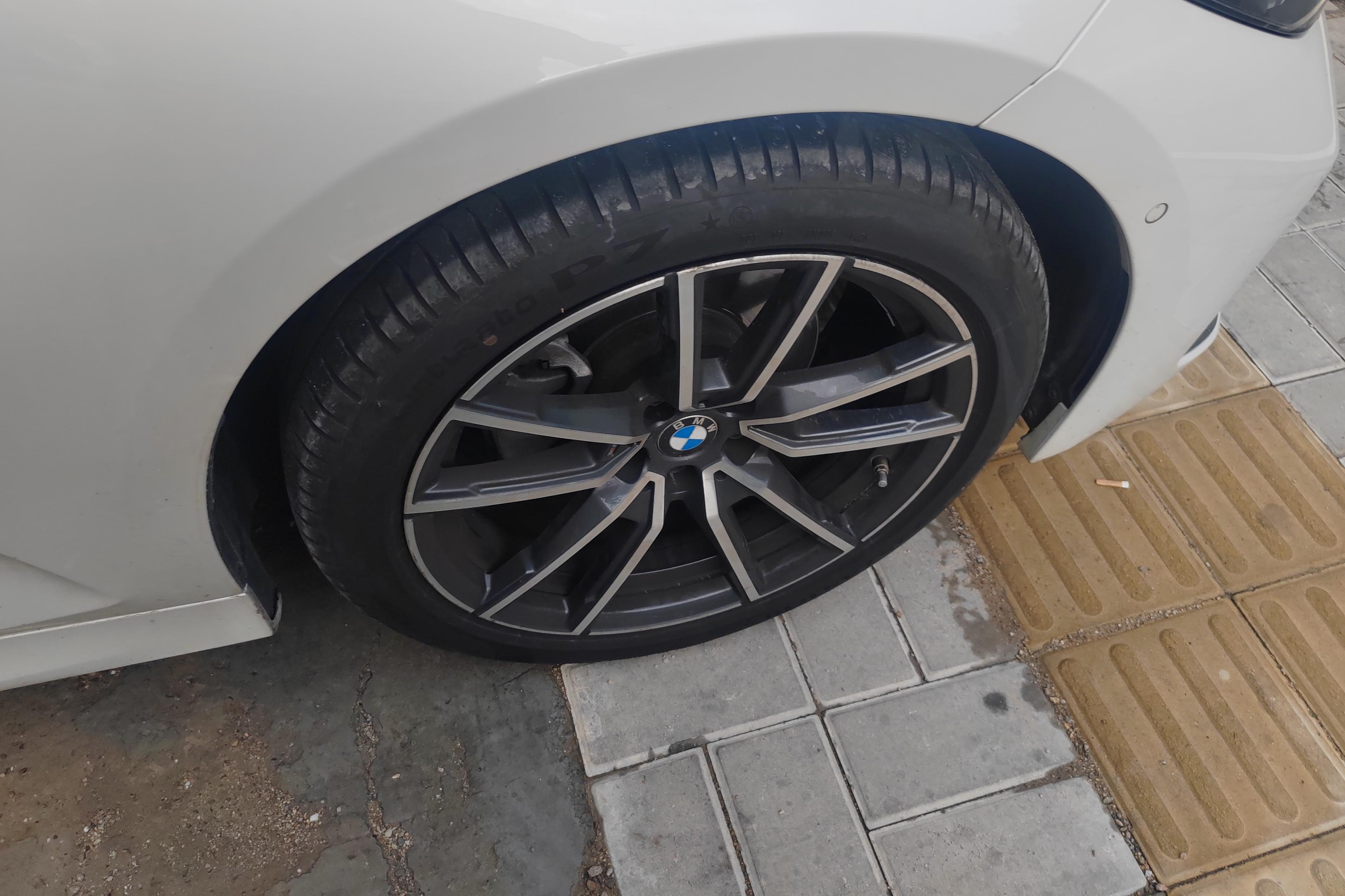 宝马3系 325Li 2023款 2.0T 自动 汽油 M运动套装 (国Ⅵ) 
