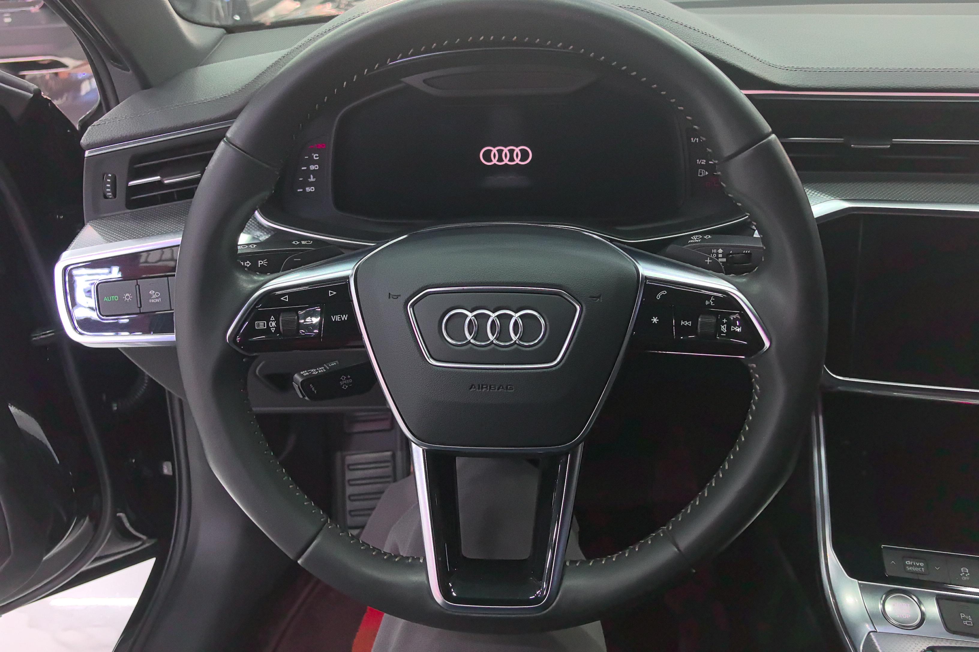 奥迪A6L 40TFSI 2020款 2.0T 自动 豪华动感型 (国Ⅵ) 