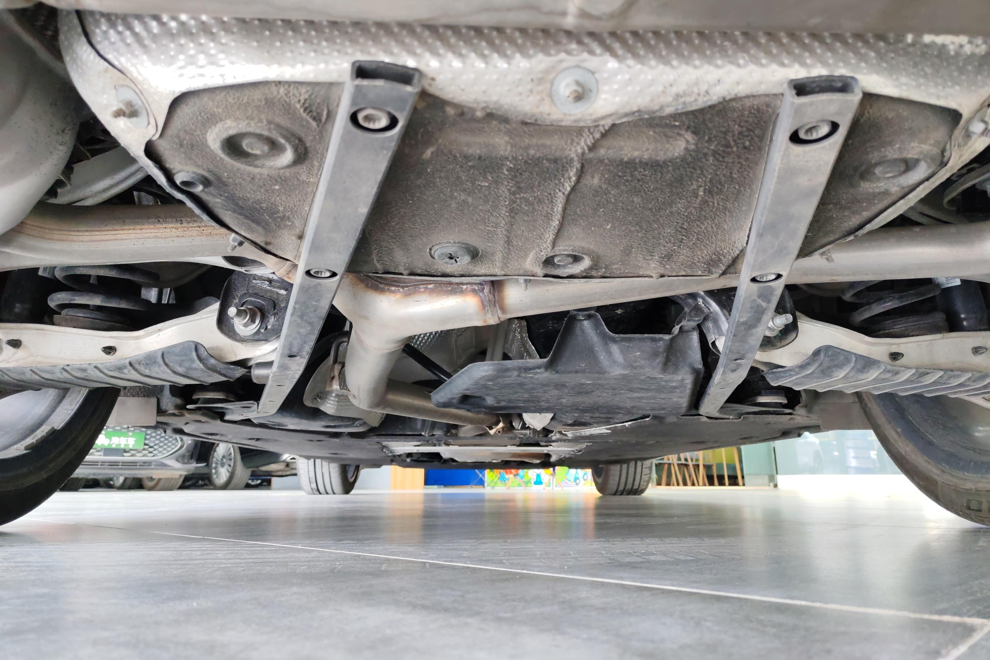 奥迪A6L 45TFSI 2023款 2.0T 自动 臻选动感型 (国Ⅵ) 