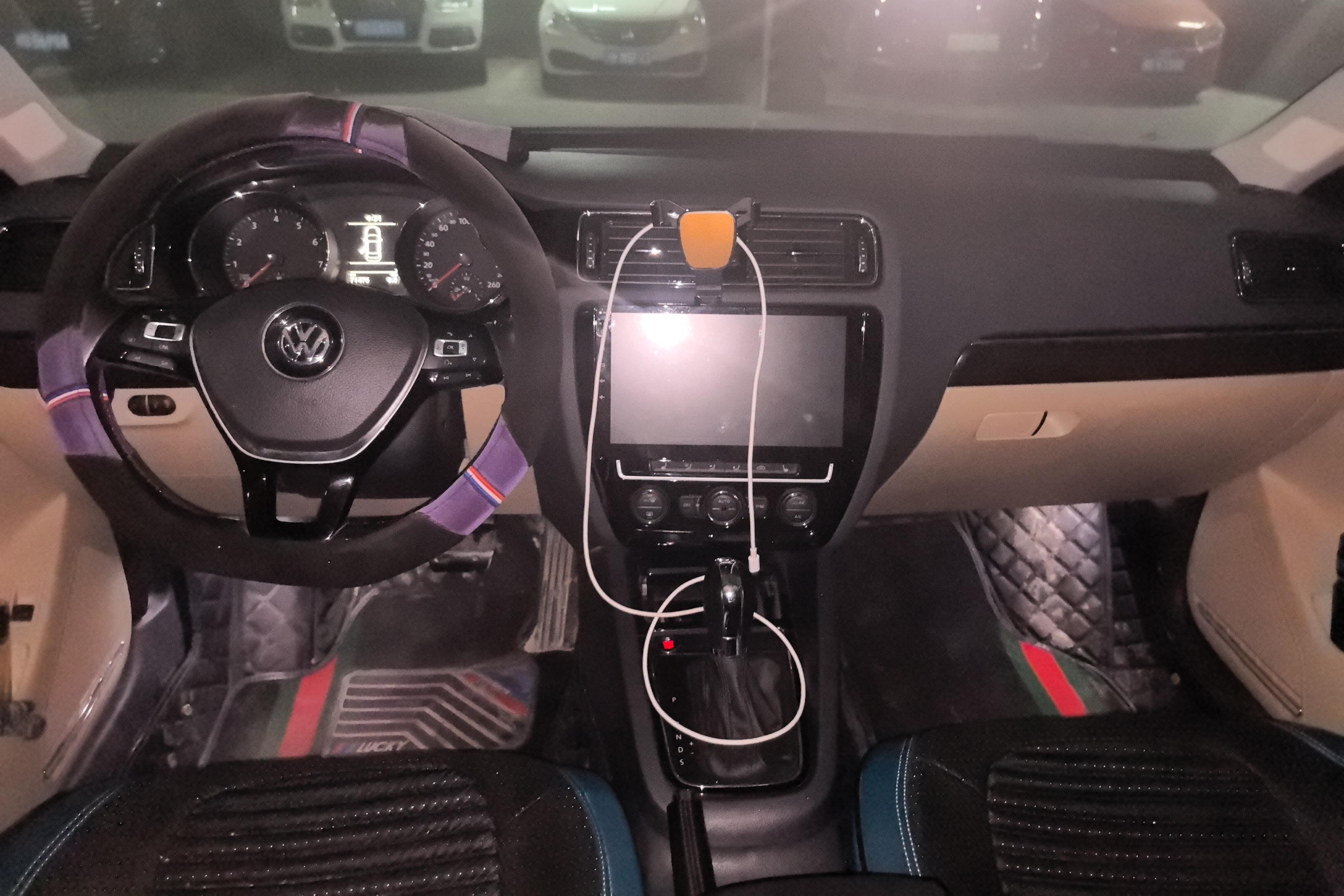 大众速腾 2015款 1.4T 自动 230TSI豪华型 (国Ⅴ) 