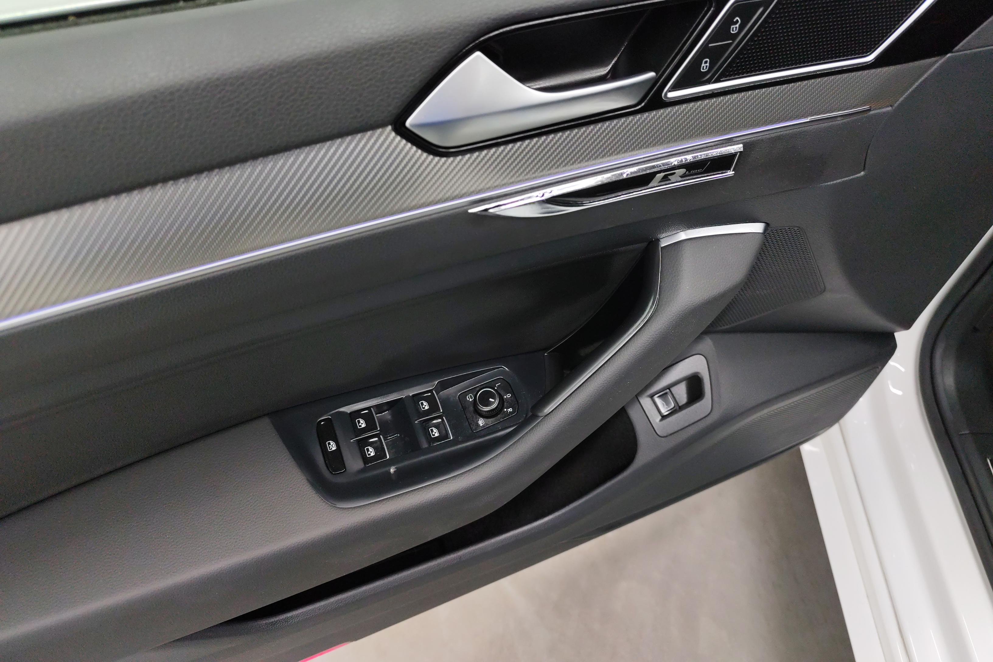 大众CC 2019款 2.0T 自动 魅颜版 (国Ⅴ) 