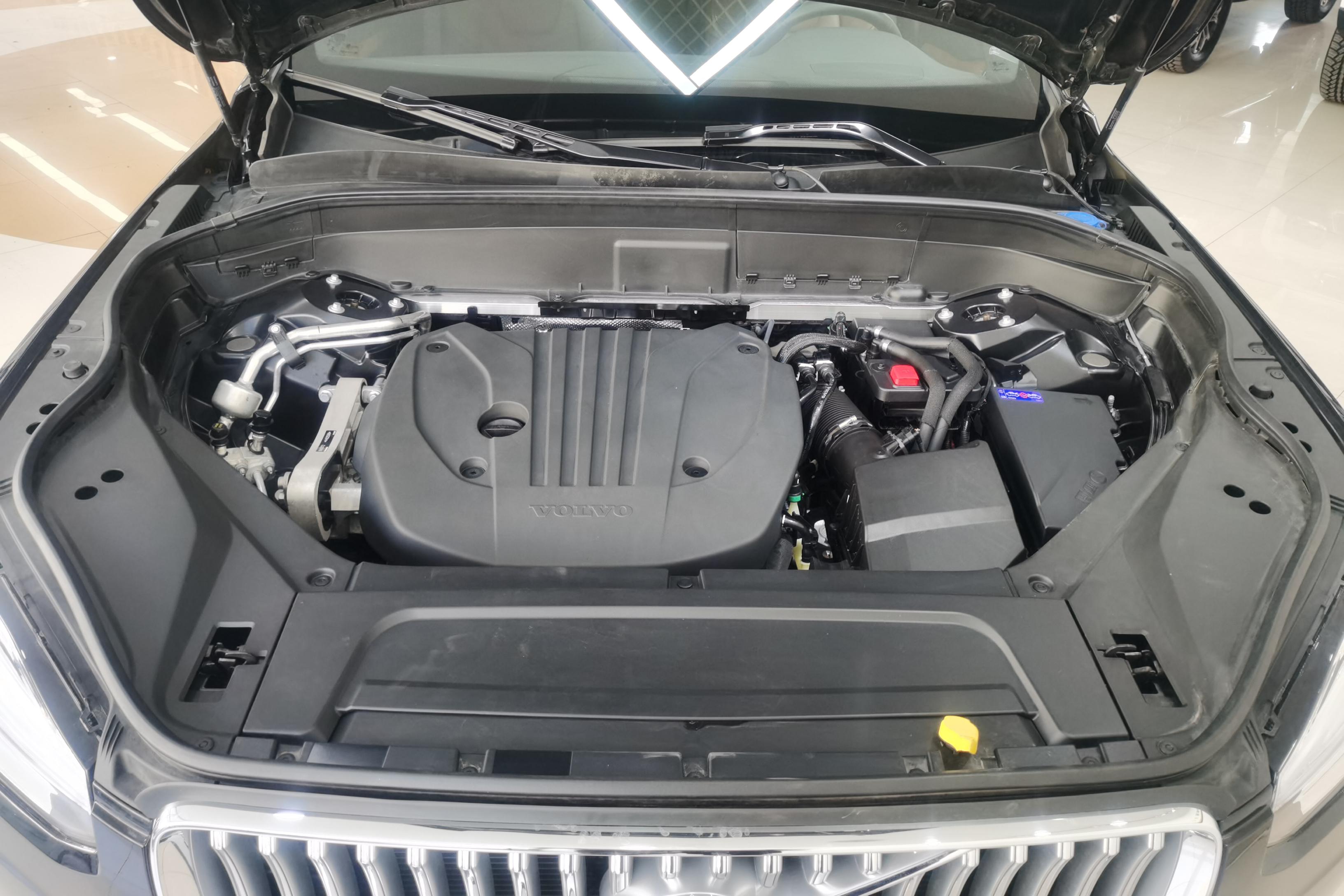 沃尔沃XC90 B5 [进口] 2022款 2.0T 自动 四驱 汽油 智行豪华版 