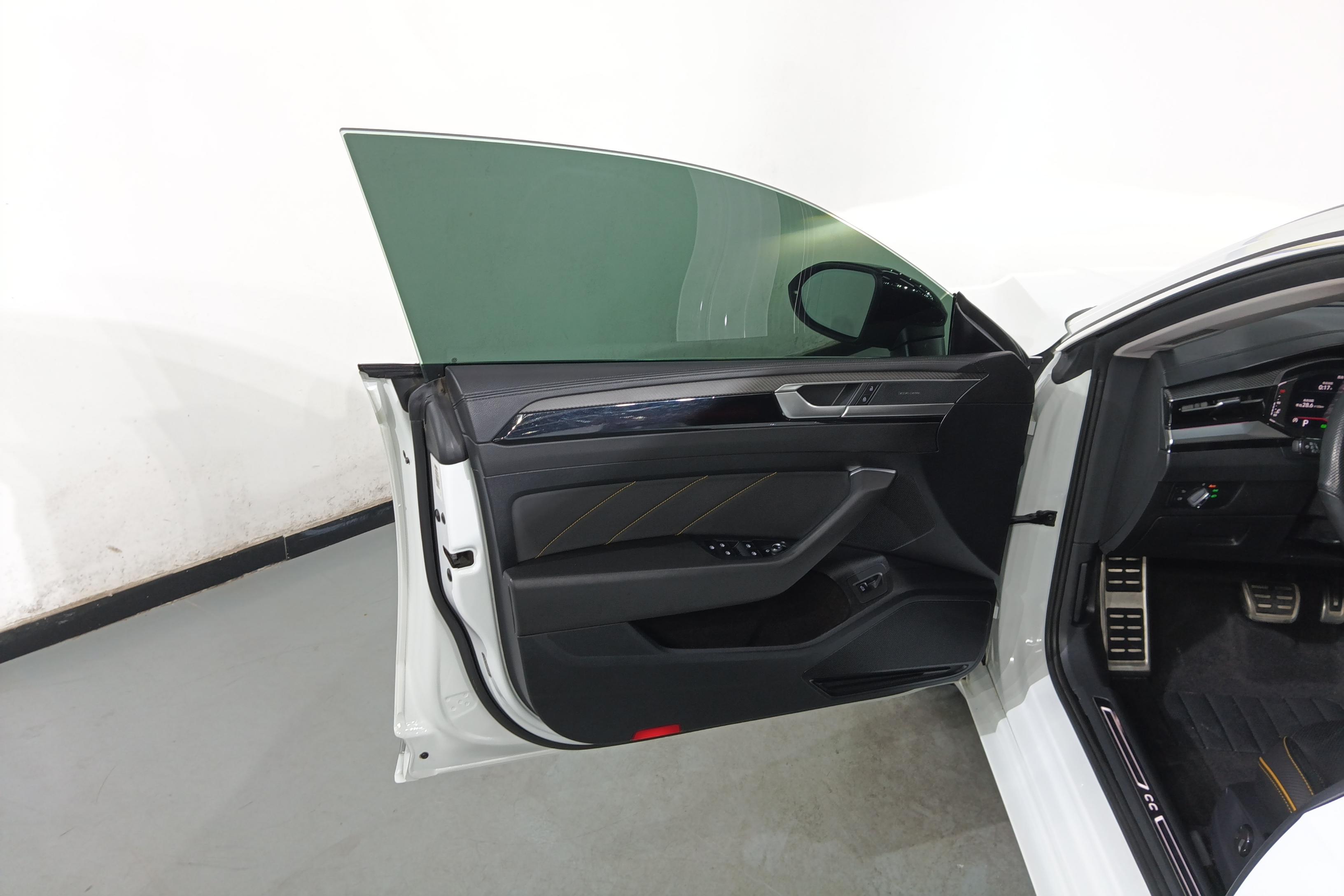大众CC 2021款 2.0T 自动 耀目版 (国Ⅵ) 
