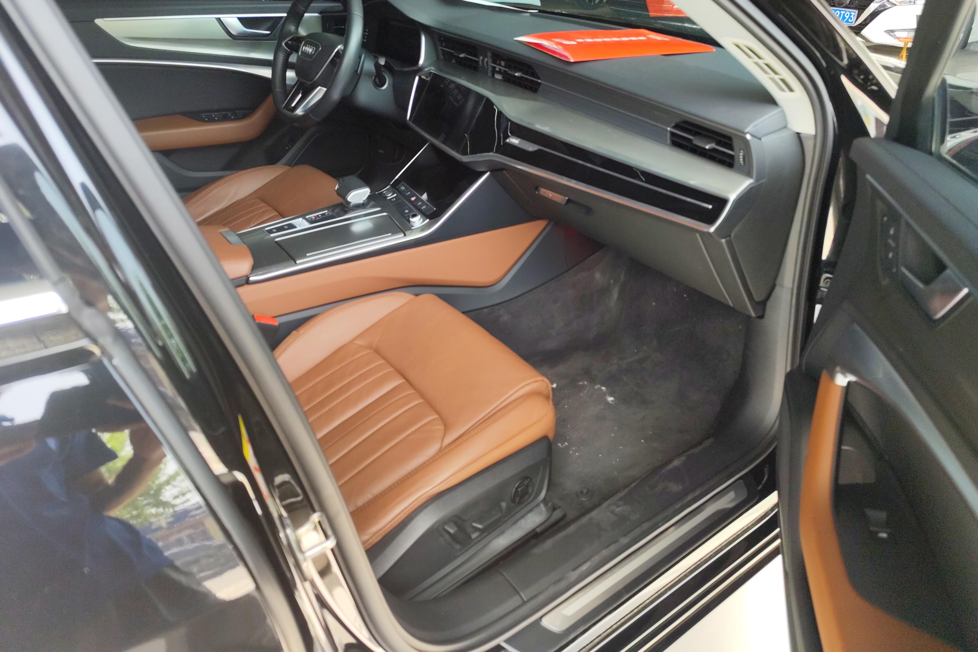 奥迪A6L 40TFSI 2020款 2.0T 自动 豪华致雅型 (国Ⅵ) 