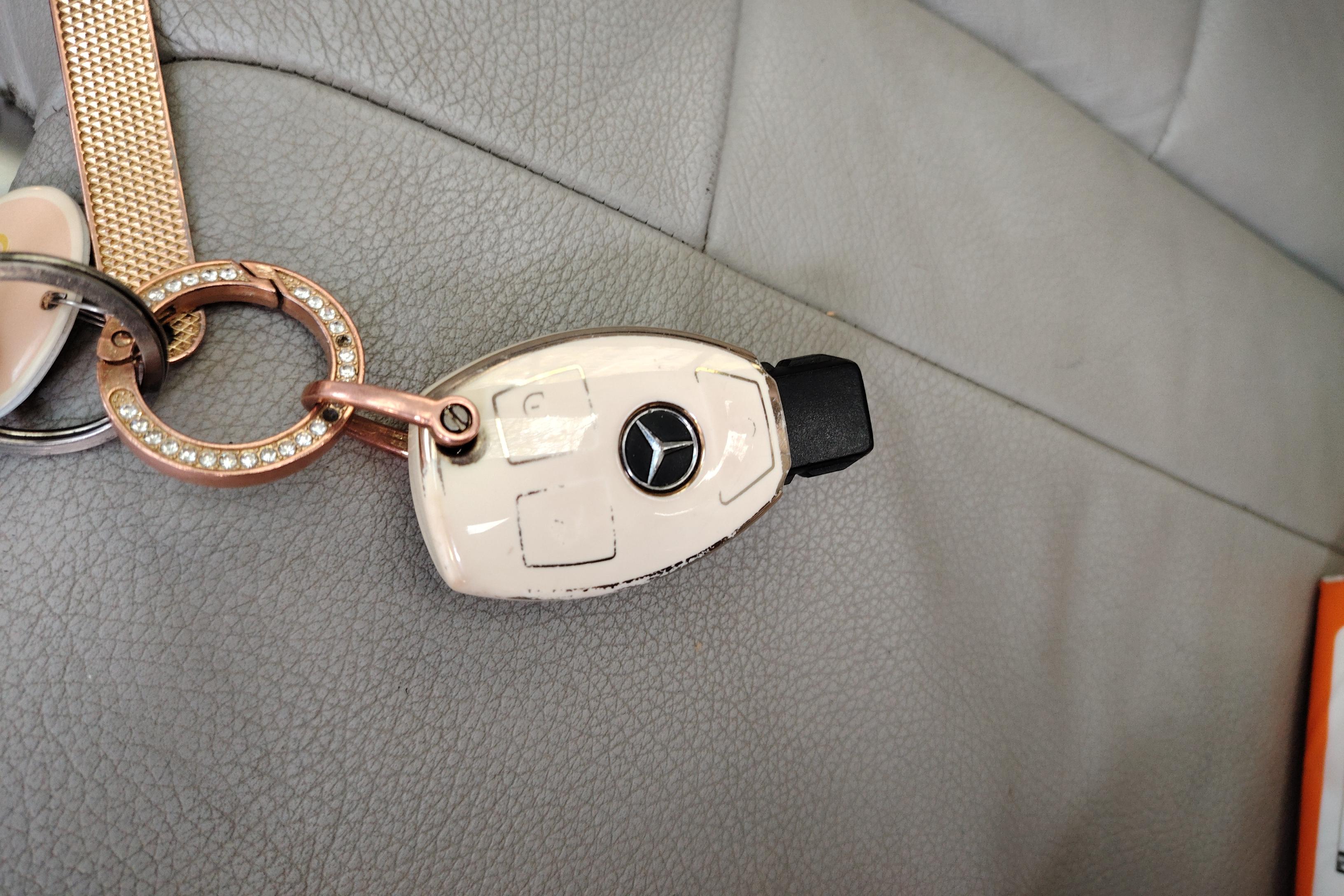 奔驰E级 E300 [进口] 2010款 3.0L 自动 汽油 优雅豪华型 