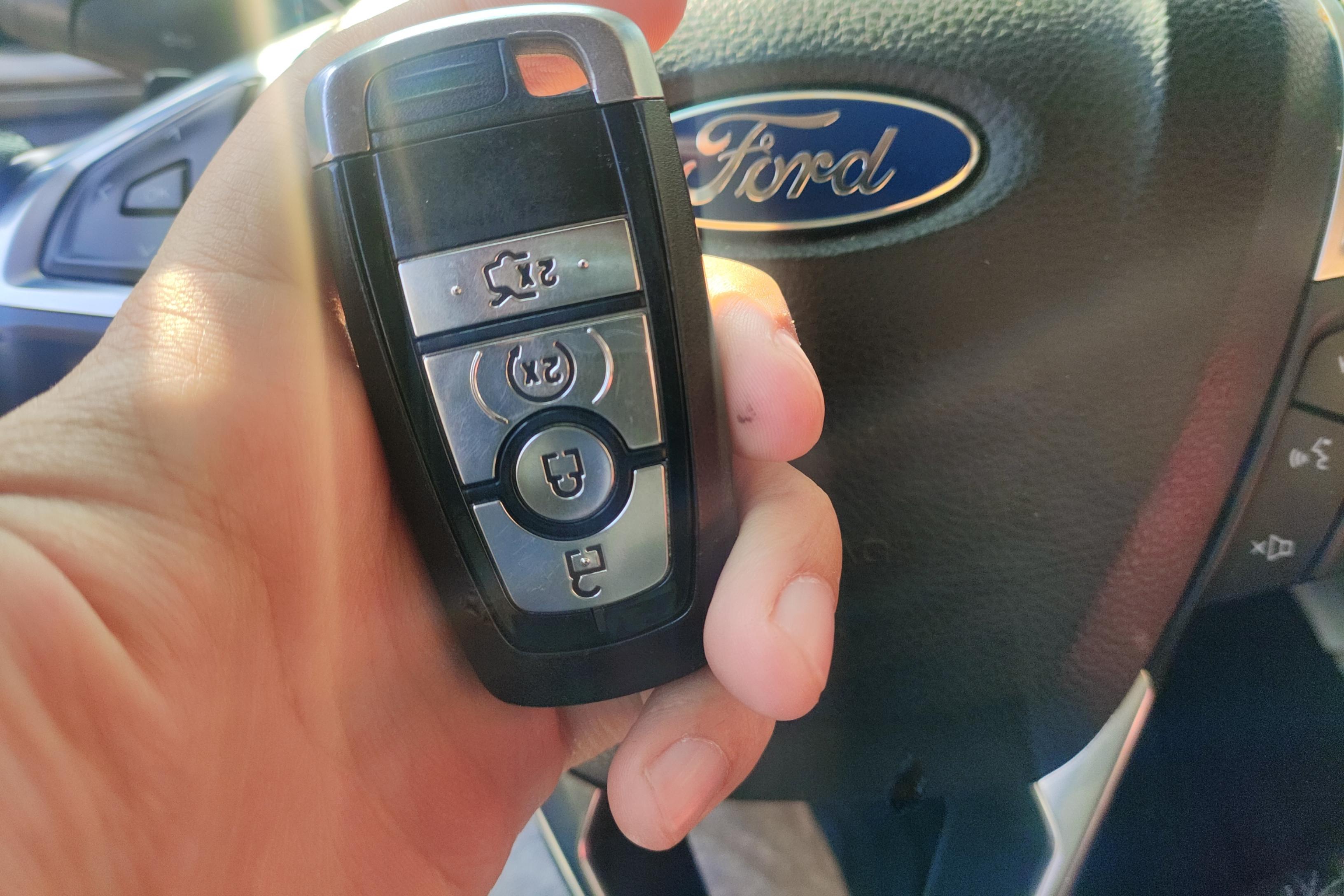 福特蒙迪欧 2017款 1.5T 自动 EcoBoost180豪华型 (国Ⅴ) 