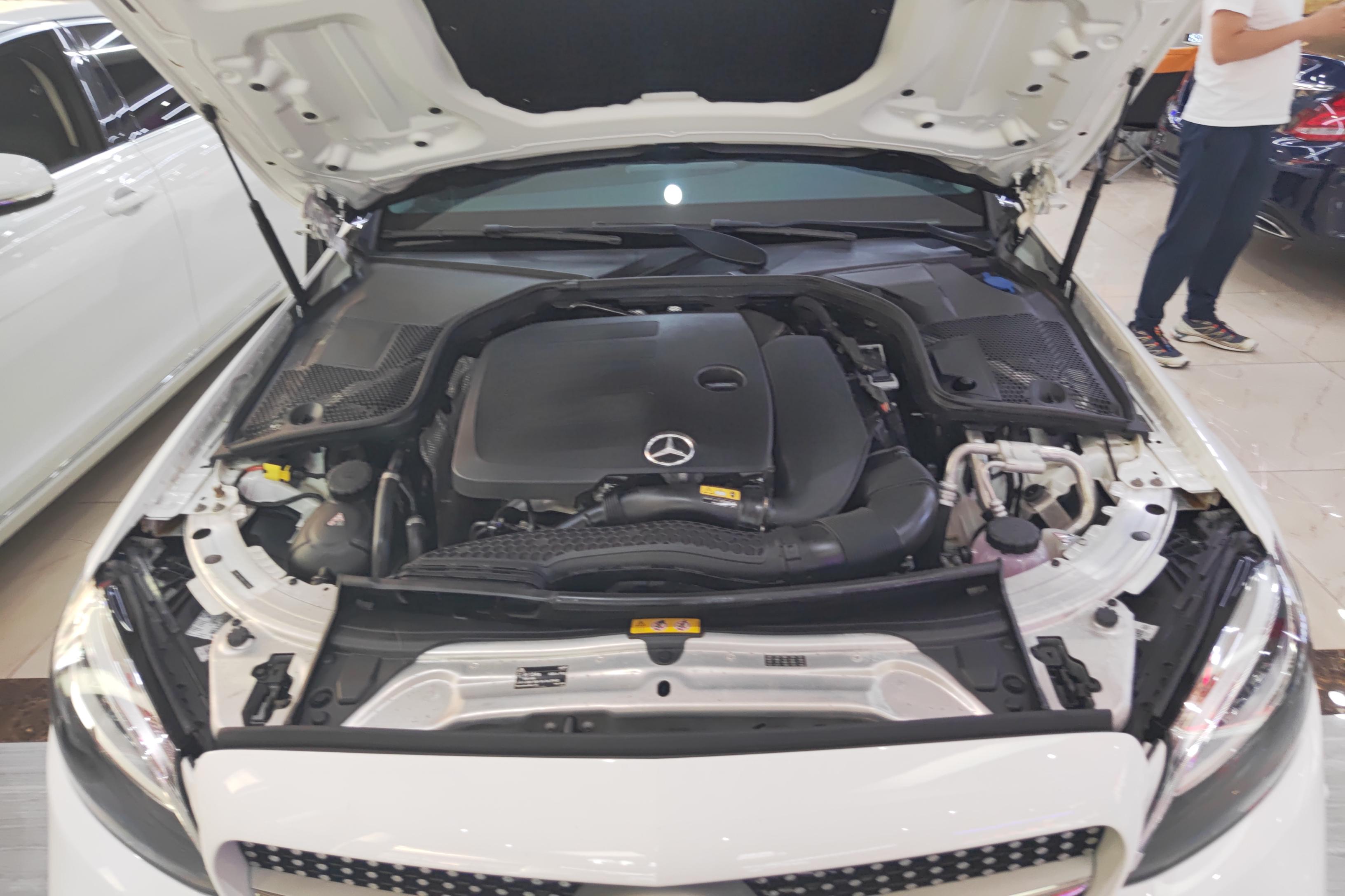 奔驰C级 C260L 2020款 1.5T 自动 改款 (国Ⅵ) 