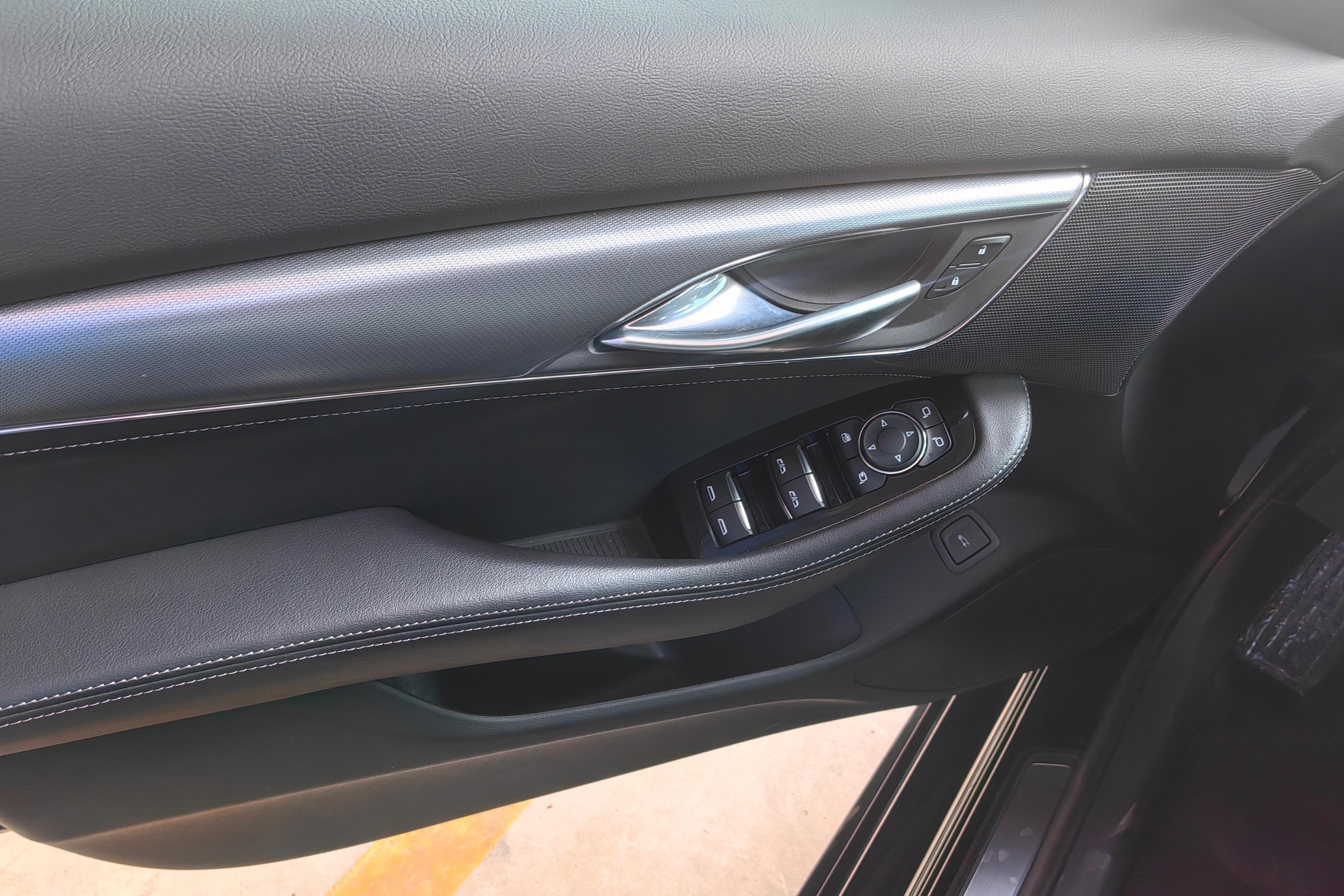 凯迪拉克CT5 2022款 2.0T 自动 28T豪华型标准版 (国Ⅵ) 