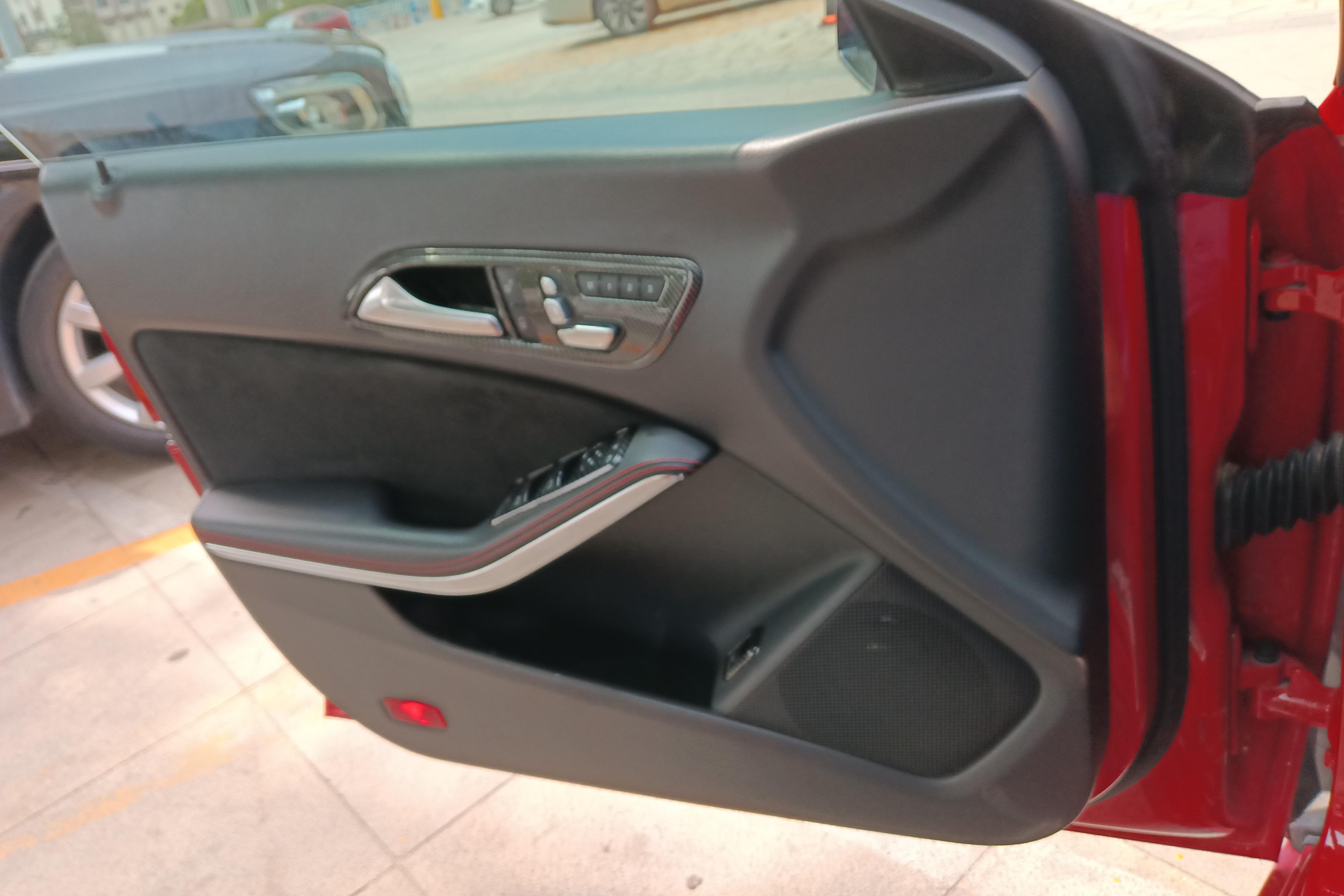 奔驰CLA级 CLA220 [进口] 2019款 2.0T 自动 汽油 