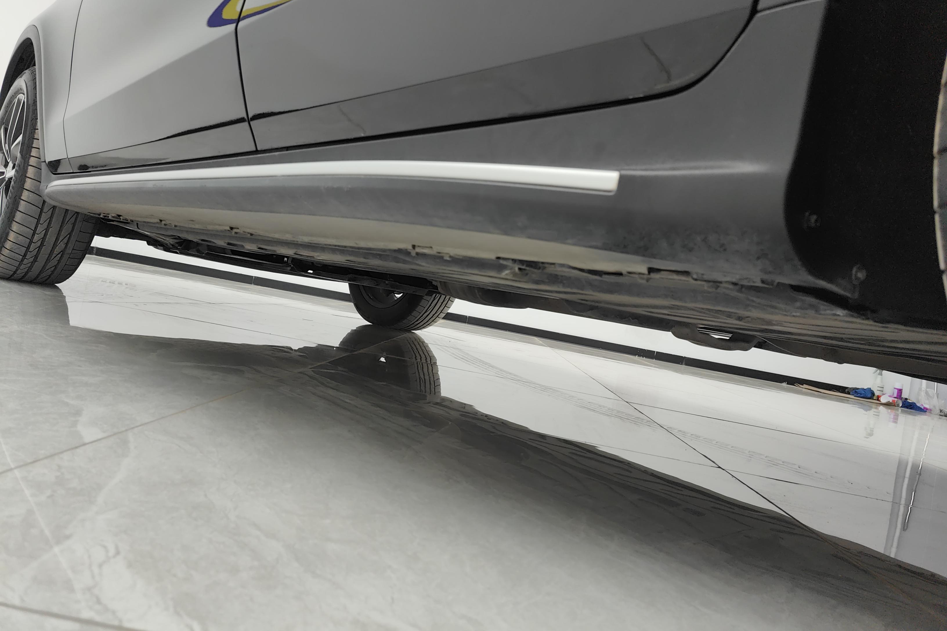 奔驰GLC GLC300L 2021款 2.0T 自动 动感型 (国Ⅵ) 