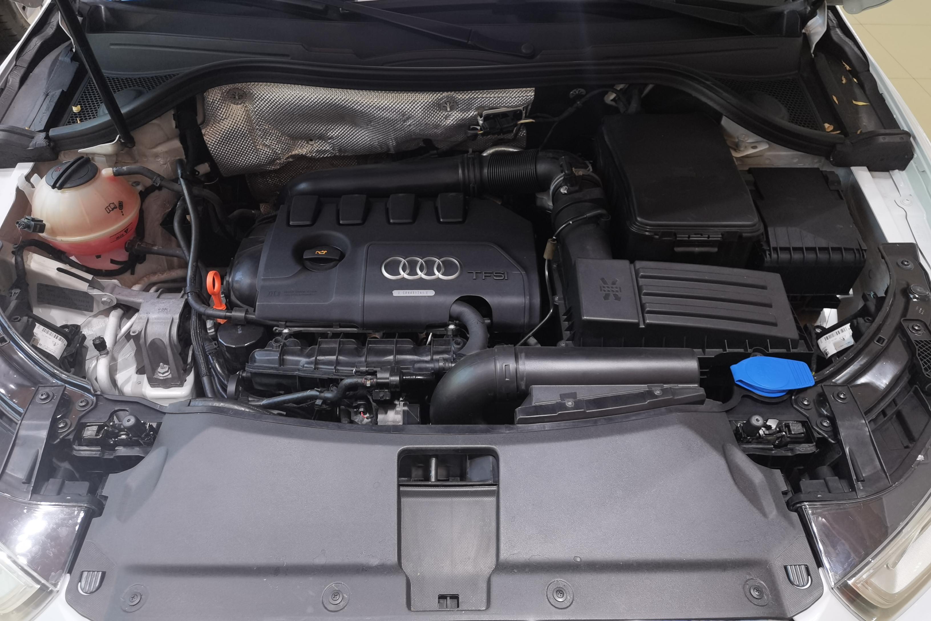 奥迪Q3 35TFSI 2015款 2.0T 自动 四驱 技术型 (国Ⅳ) 