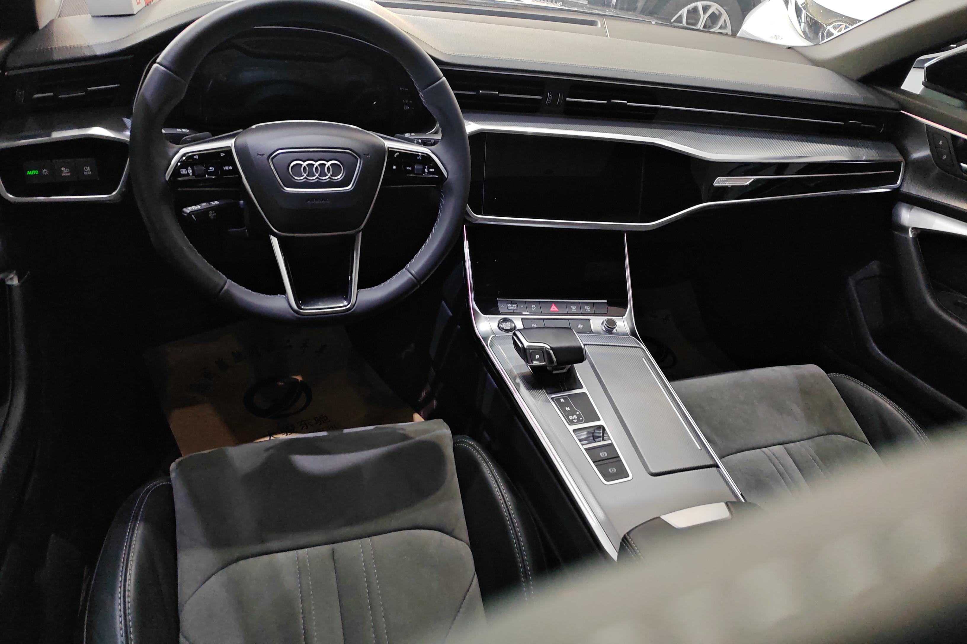 奥迪A6L 45TFSI 2020款 2.0T 自动 臻选动感型 (国Ⅵ) 