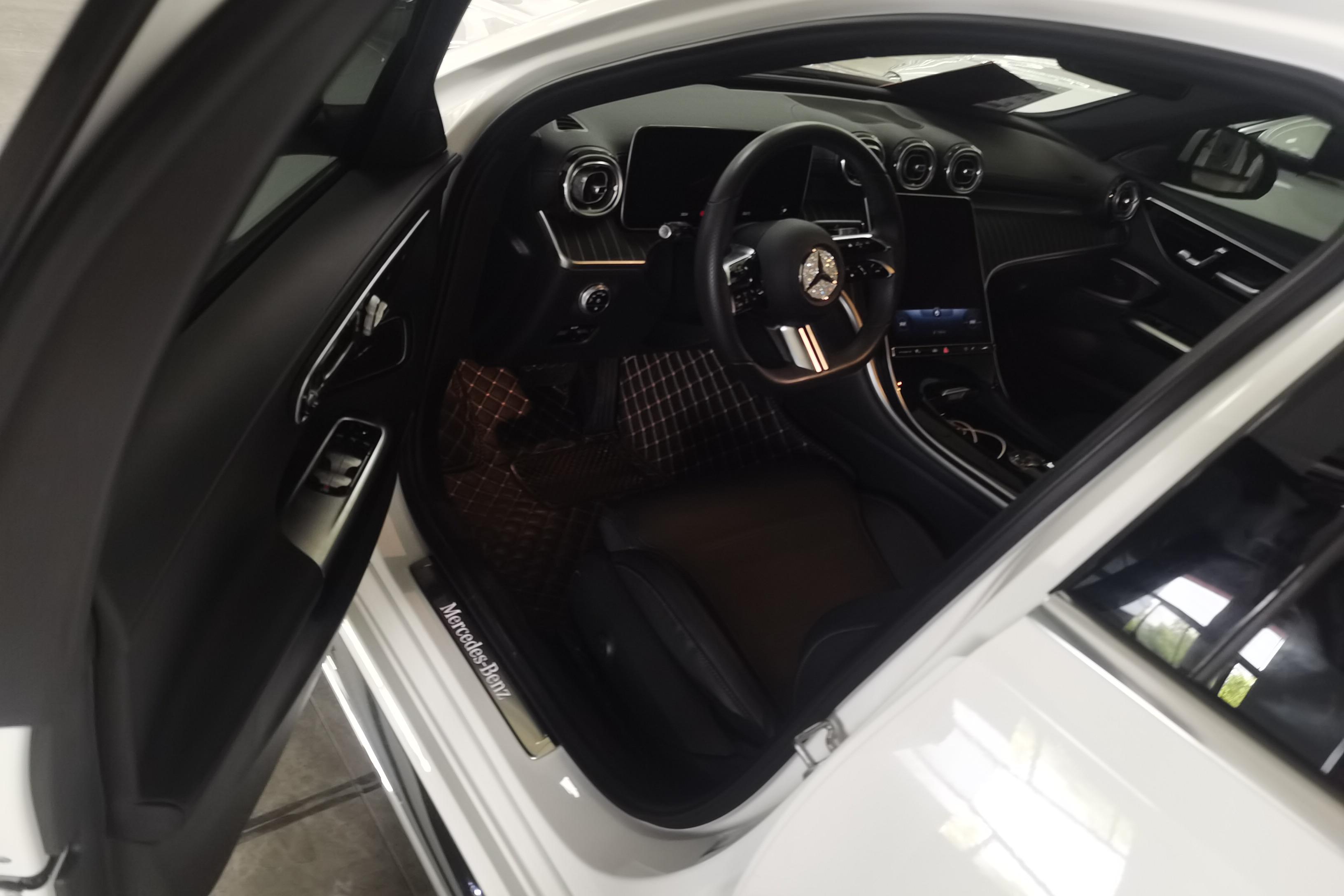 奔驰C级 C260L 2022款 1.5T 自动 改款运动版 (国Ⅵ) 