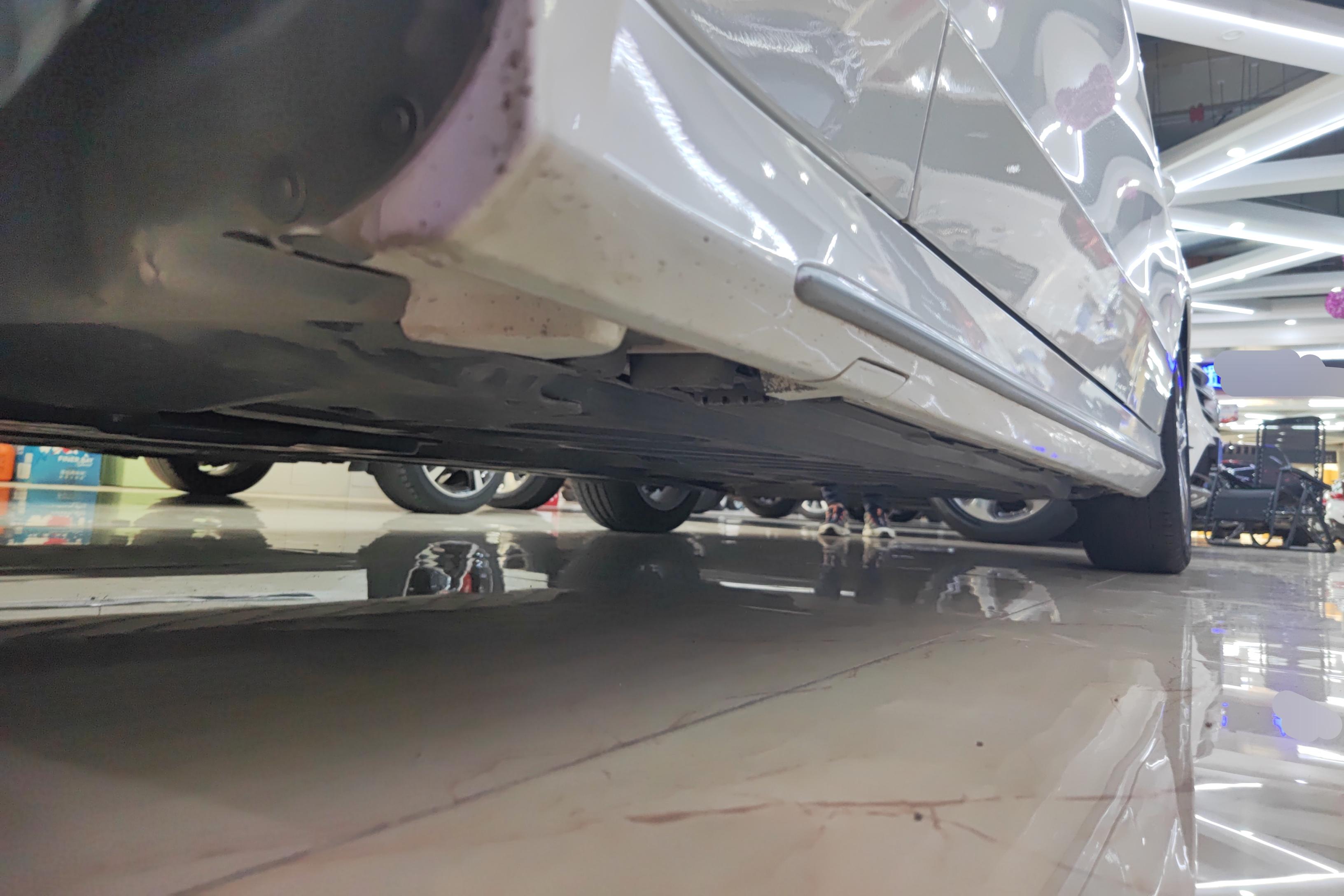 奔驰C级 C260L 2020款 1.5T 自动 改款 (国Ⅵ) 