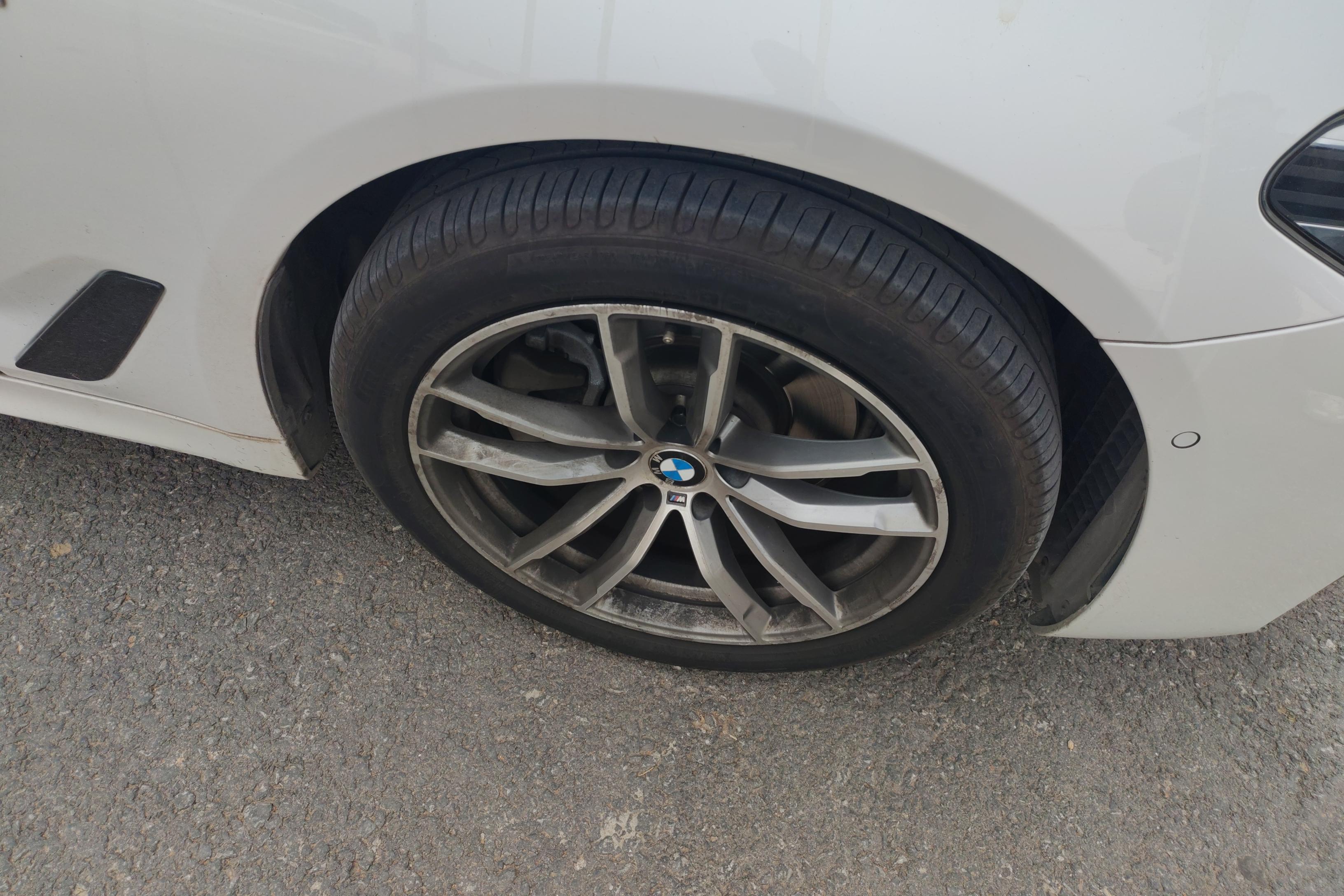 宝马5系 525Li 2019款 2.0T 自动 汽油 M运动套装 (国Ⅴ) 