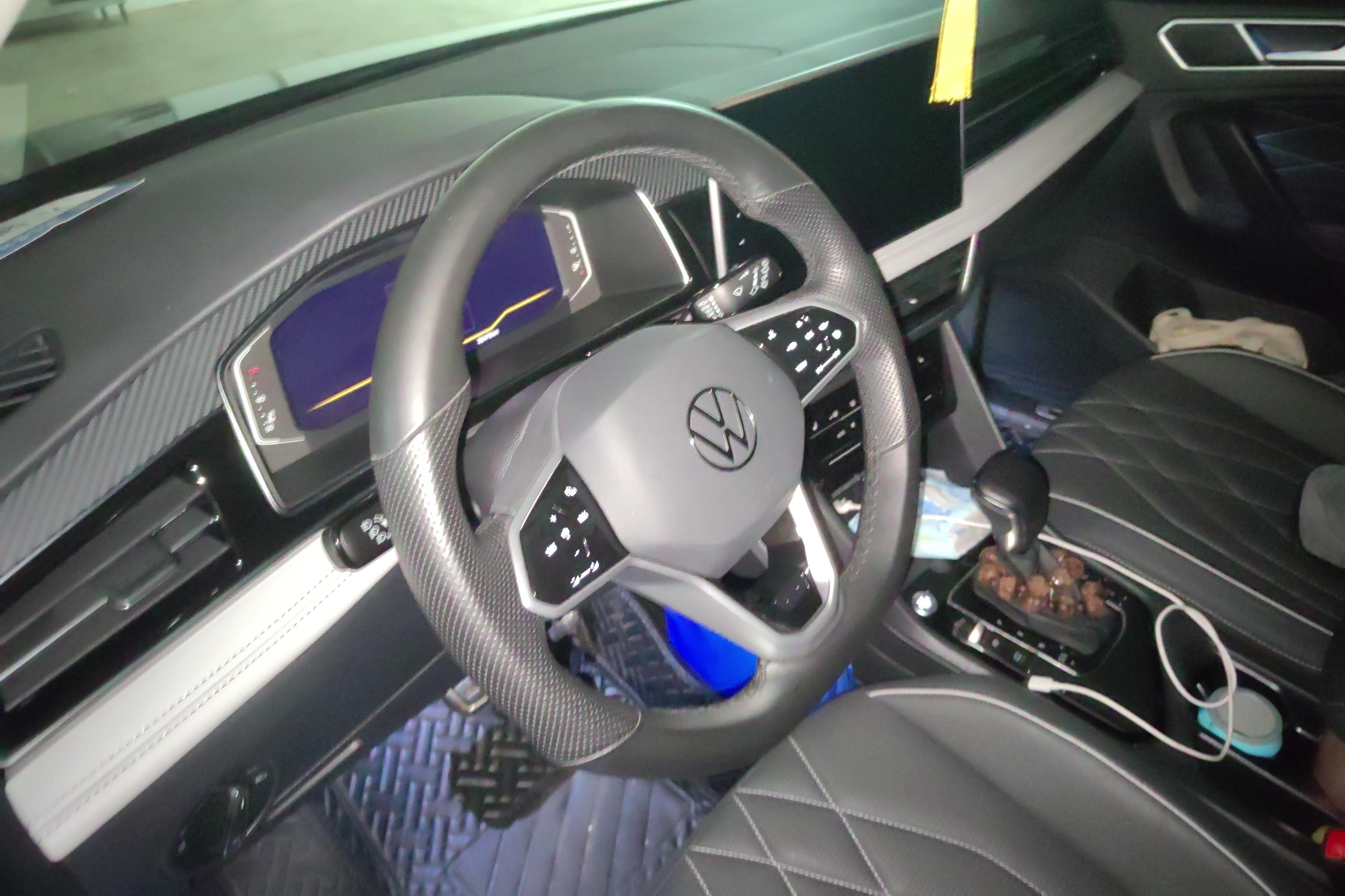 大众途观L R-Line 2022款 2.0T 自动 越享版 (国Ⅵ) 