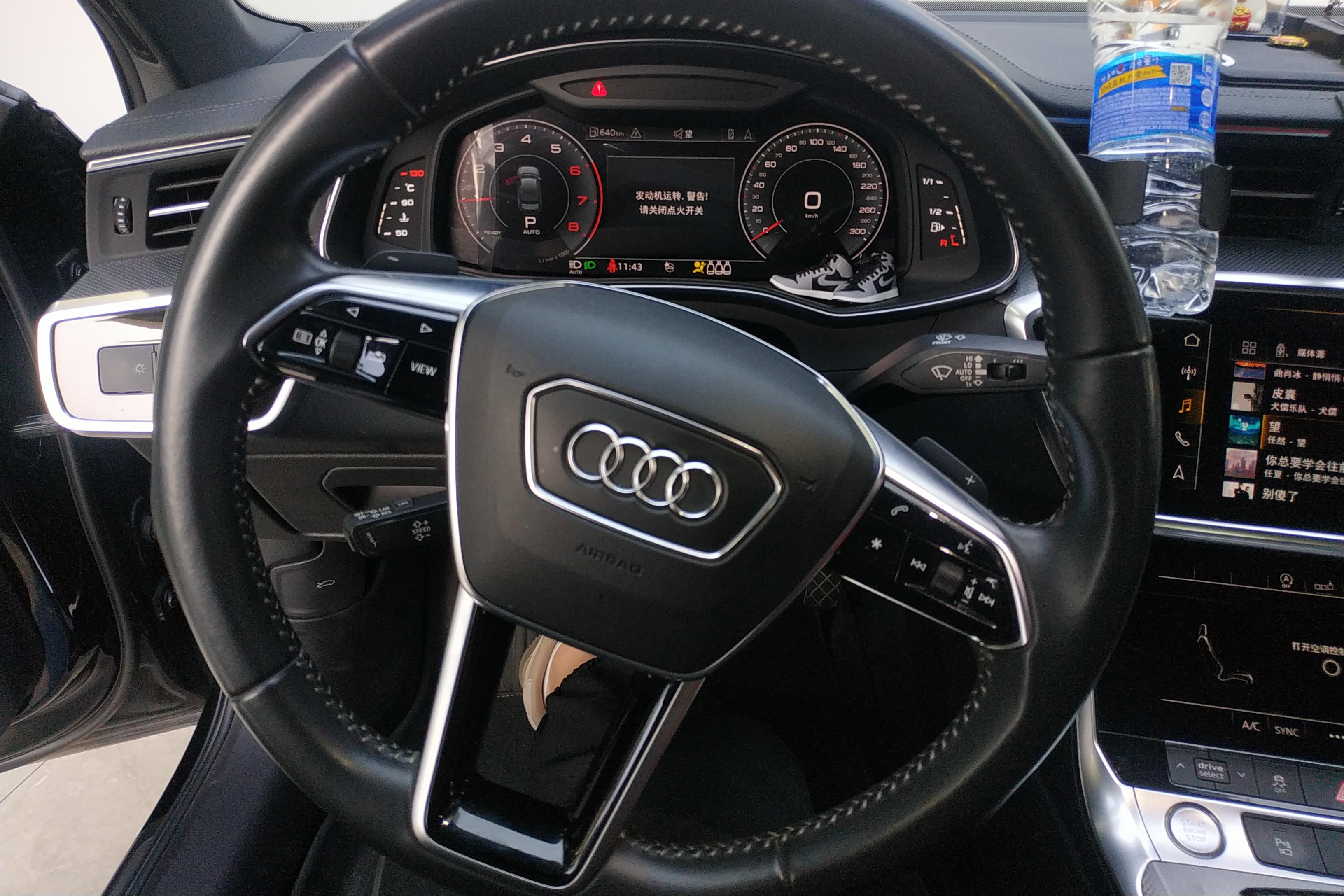 奥迪A6L 40TFSI 2019款 2.0T 自动 豪华动感型 (国Ⅵ) 