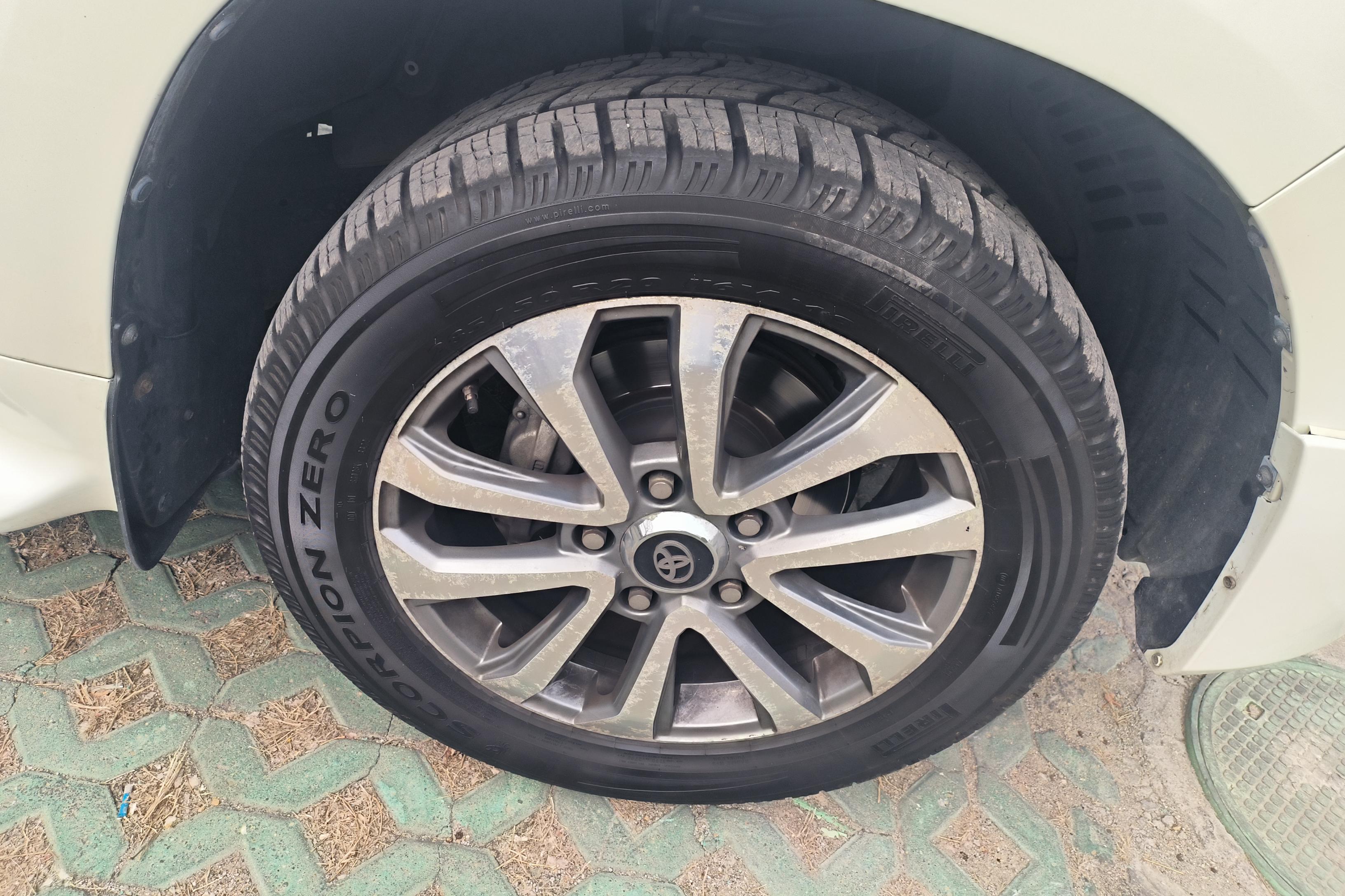 丰田陆地巡洋舰 [进口] 2015款 4.0L 自动 四驱 限量版中东版平行进口 
