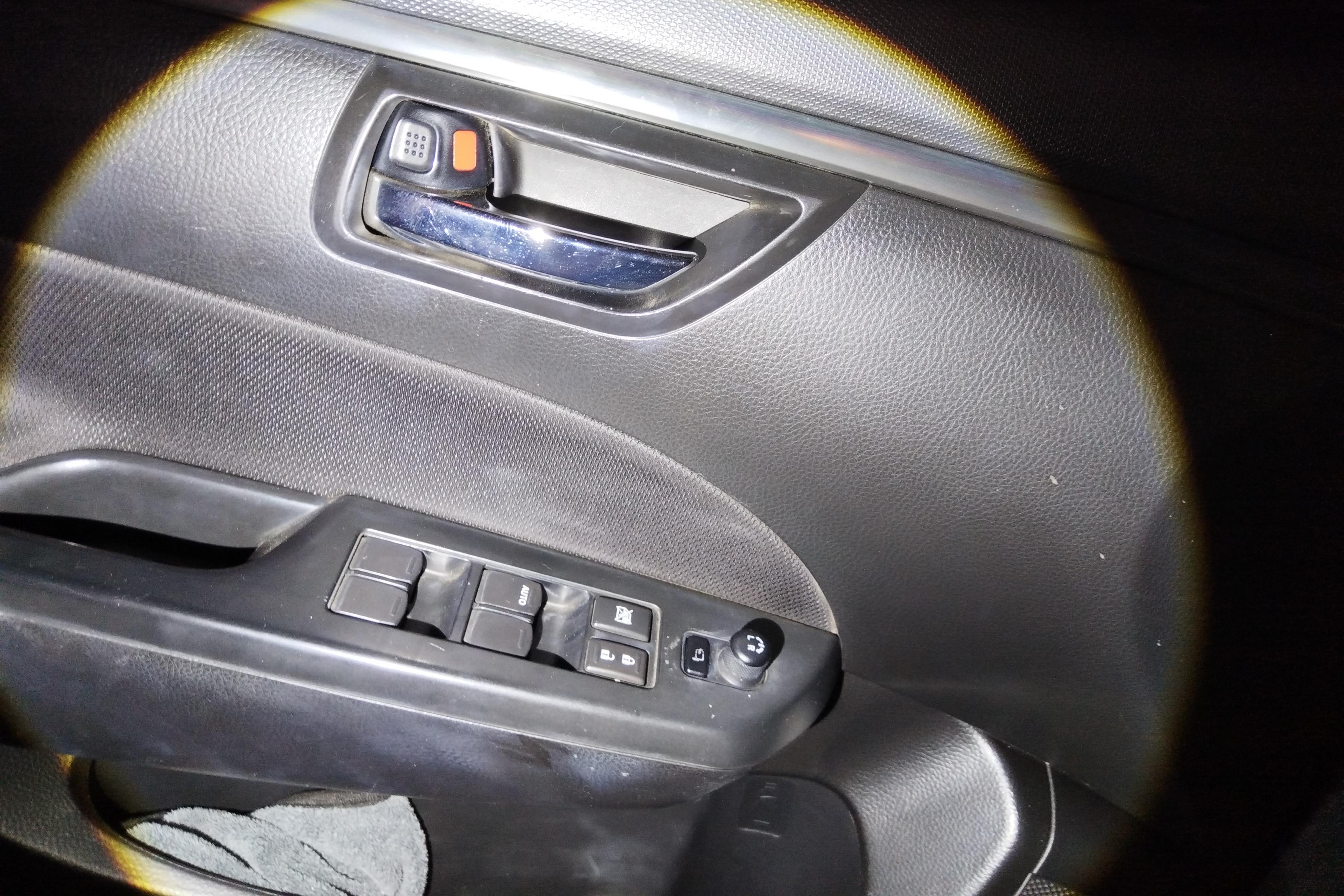 铃木速翼特 [进口] 2014款 1.6L 自动 5门5座两厢车 豪华版 