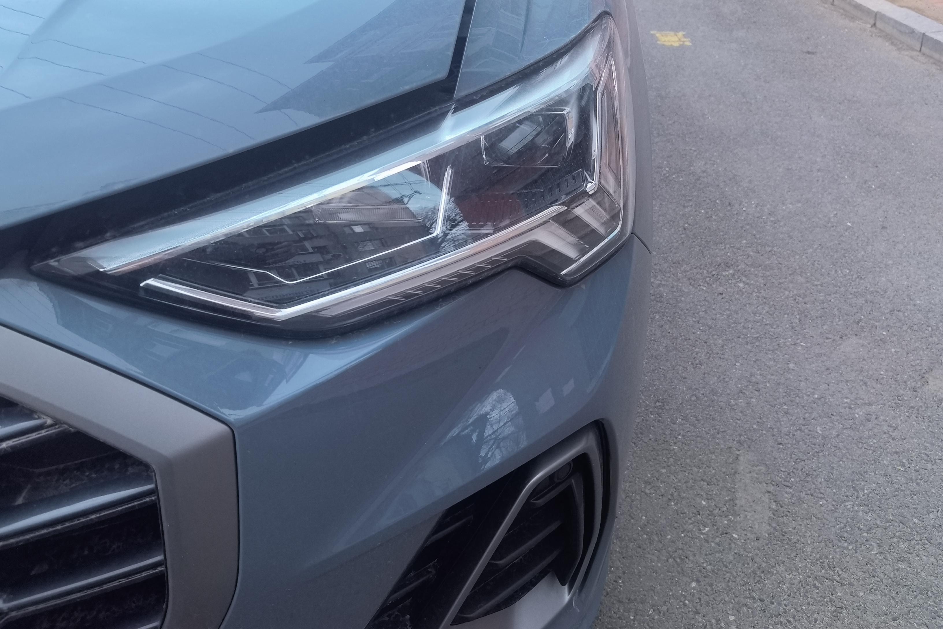 奥迪Q3 40TFSI 2022款 2.0T 自动 前驱 RS套件燃速型 (国Ⅵ) 