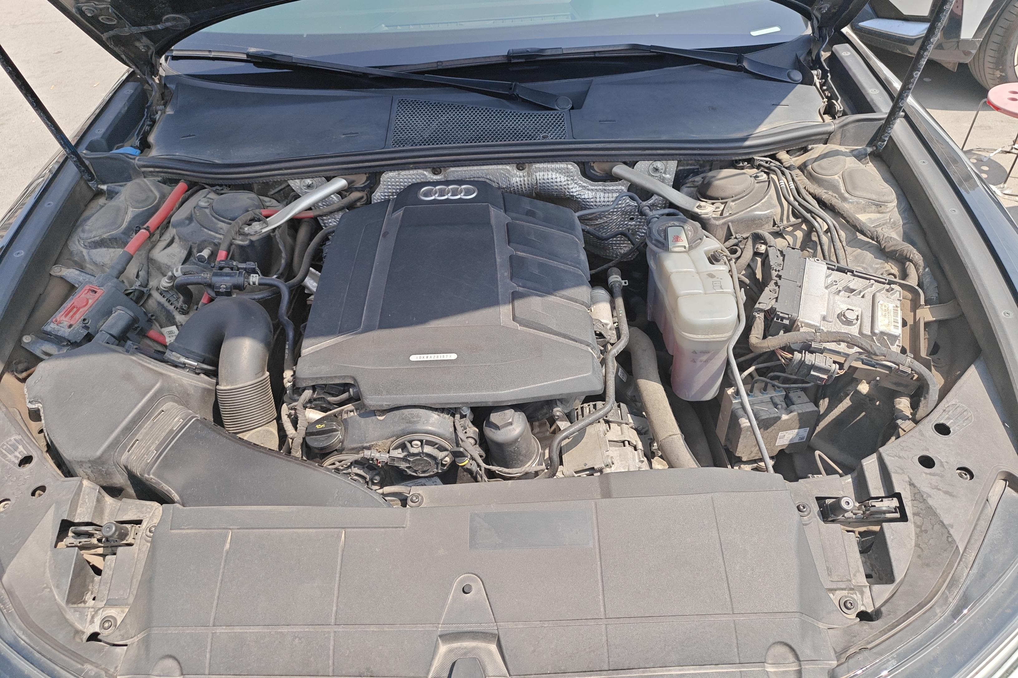 奥迪A6L 45TFSI 2019款 2.0T 自动 臻选致雅型 (国Ⅵ) 