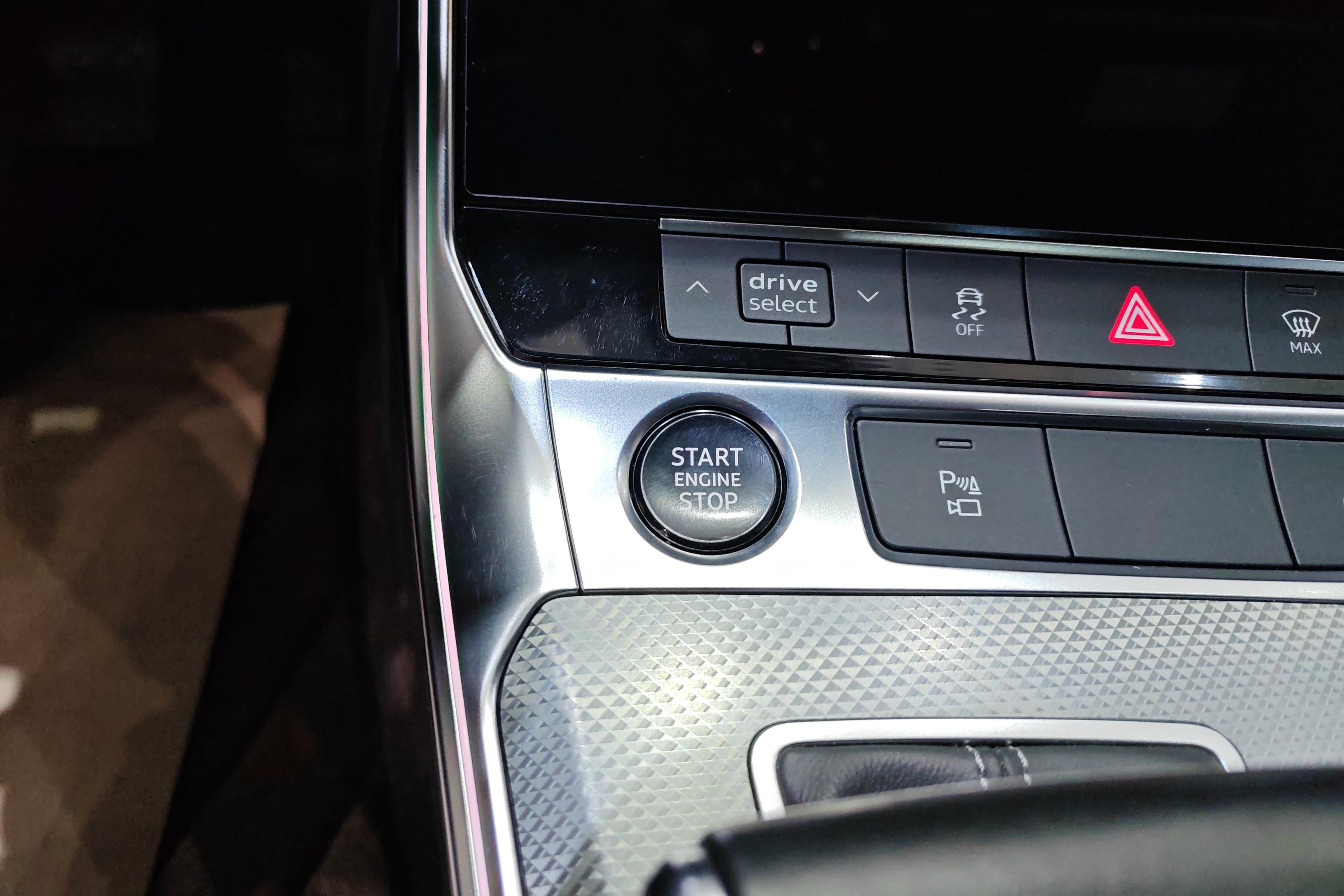 奥迪A6L 45TFSI 2020款 2.0T 自动 臻选动感型 (国Ⅵ) 