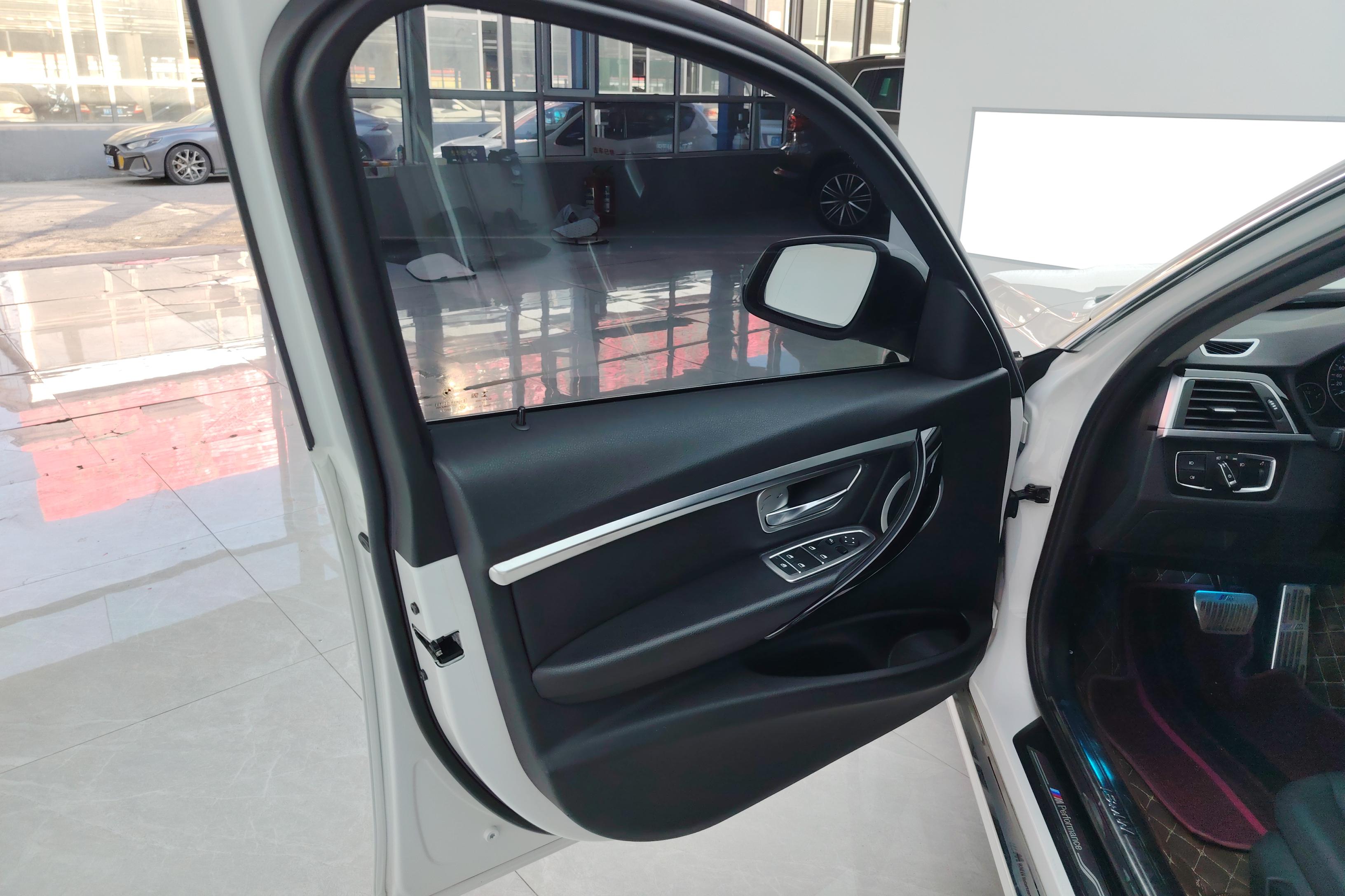 宝马3系 320Li 2017款 2.0T 自动 汽油 xDrive时尚型 (国Ⅴ) 