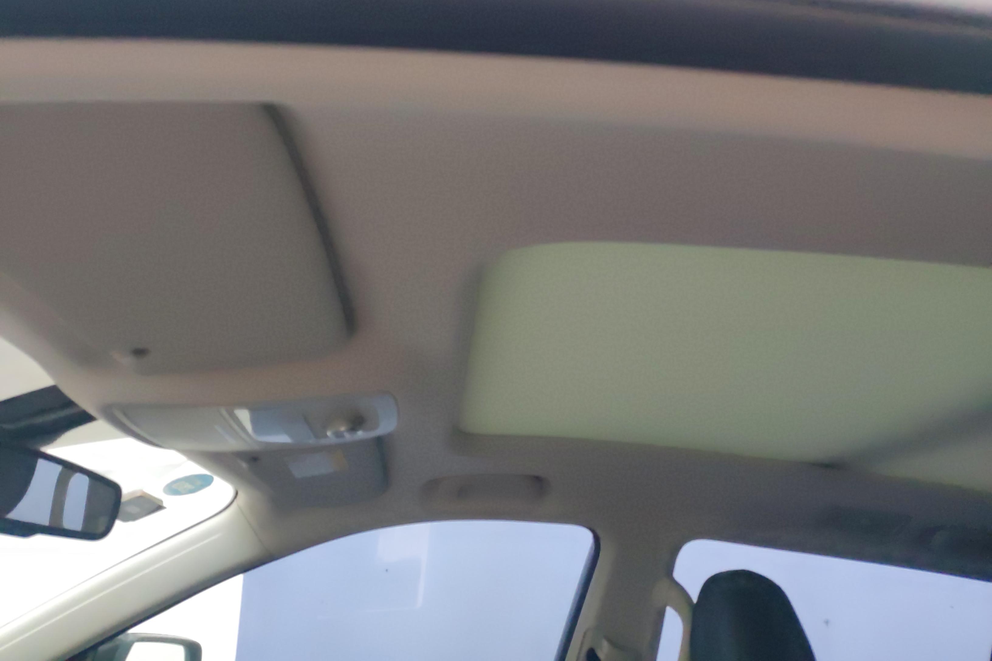 荣威RX8 2018款 2.0T 自动 后驱 30T智联网旗舰版 (国Ⅴ) 