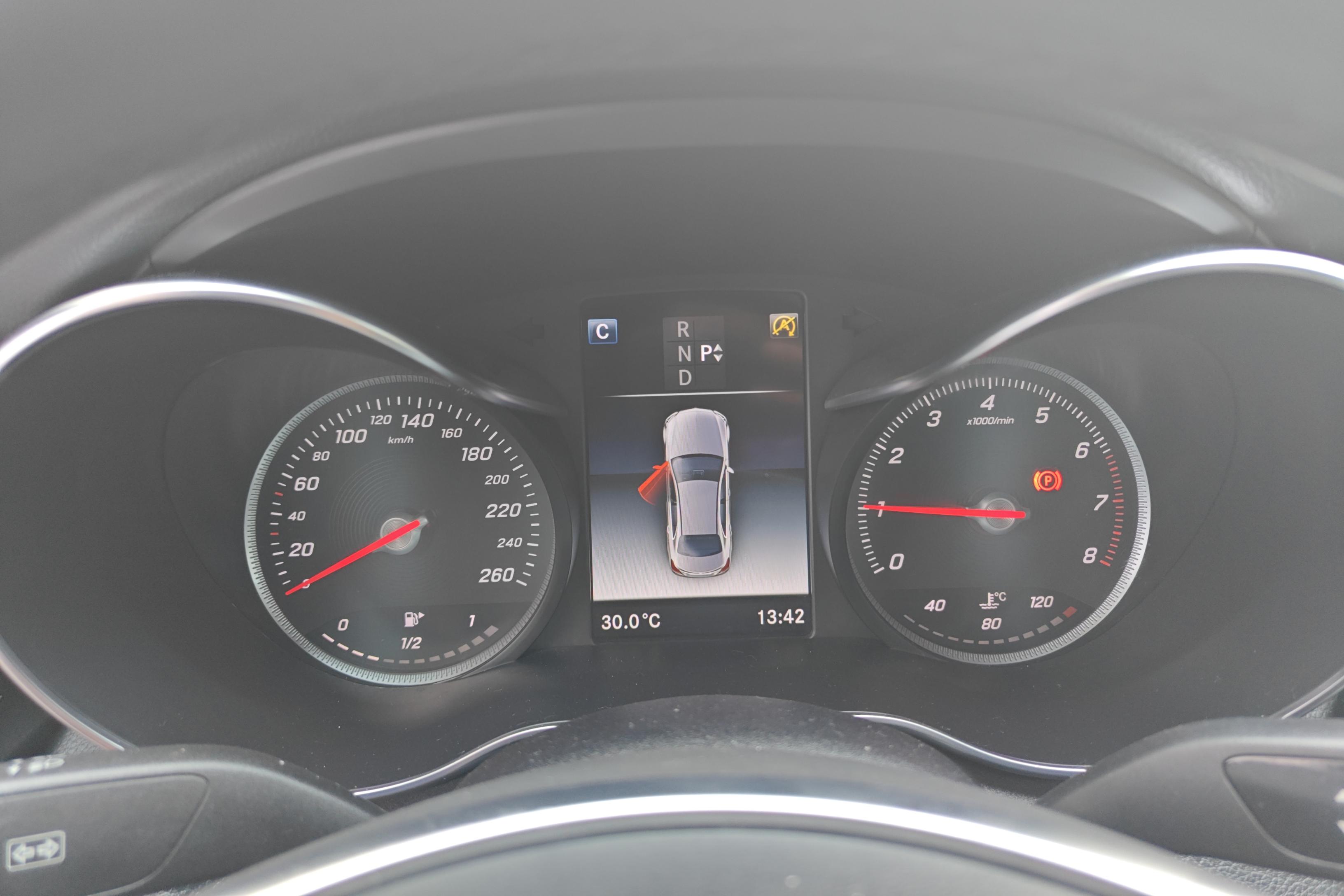 奔驰C级 C200 2018款 2.0T 自动 运动版 (国Ⅴ) 