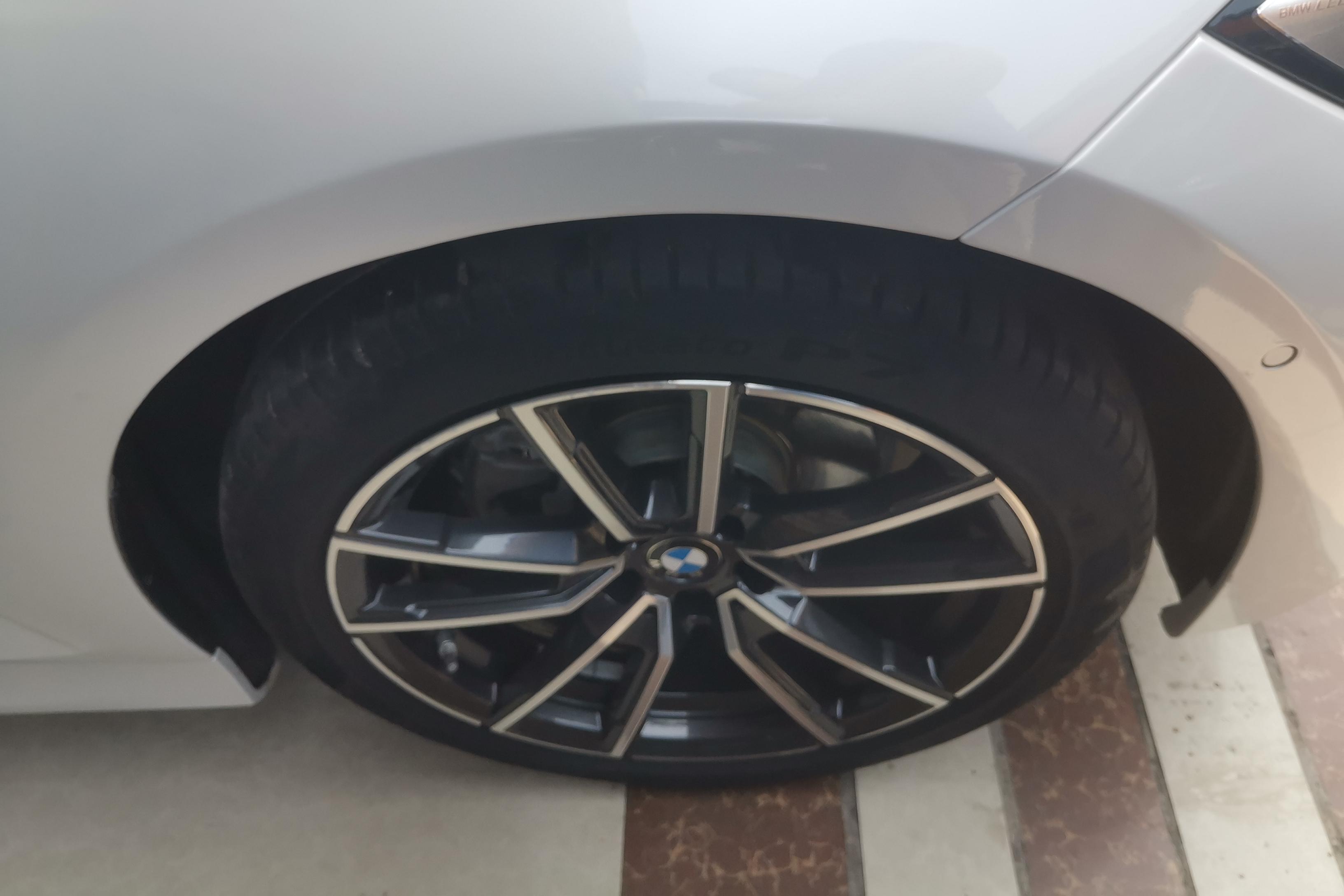 宝马3系 325Li 2022款 2.0T 自动 汽油 M运动套装 (国Ⅵ) 