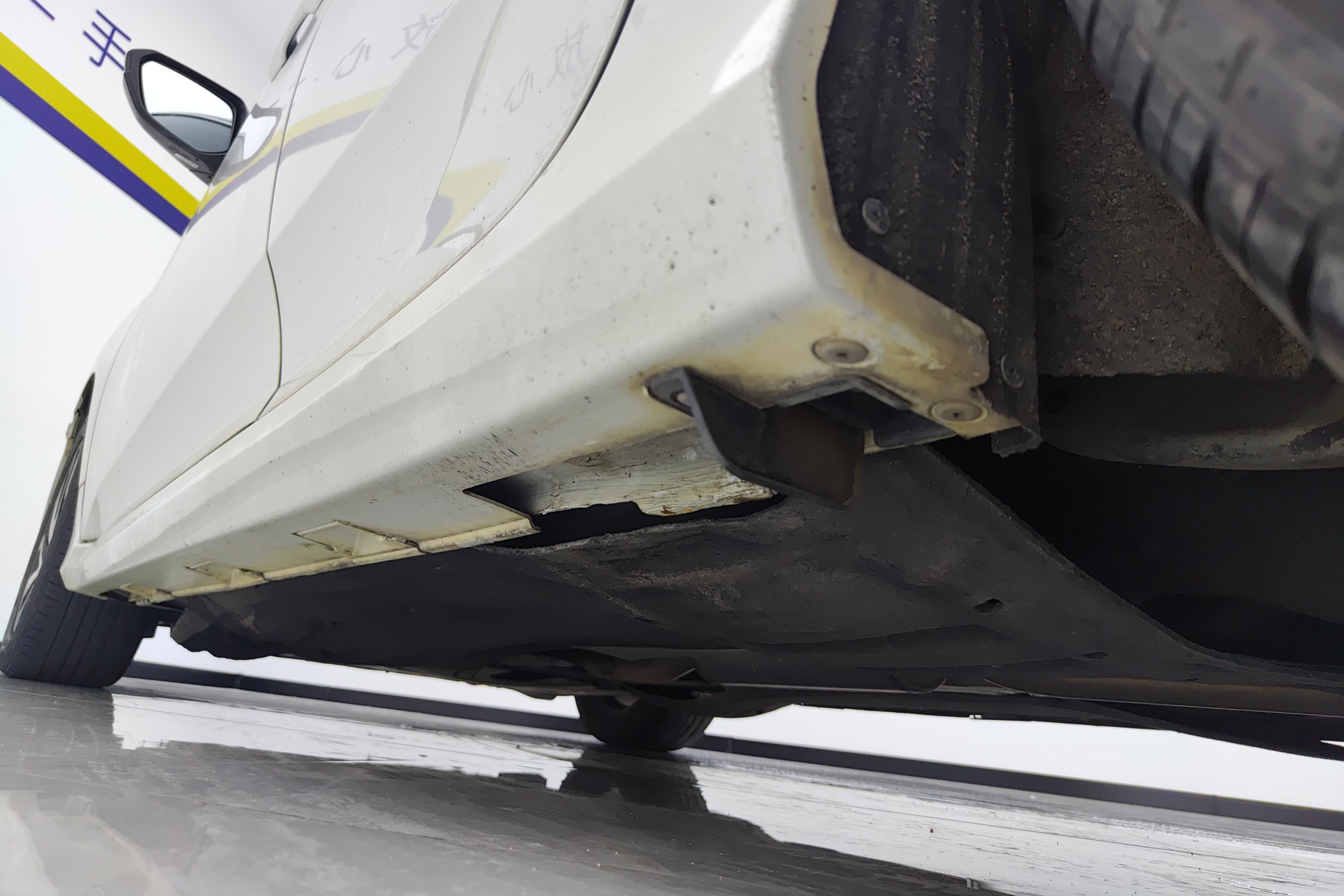 本田思域 2016款 1.5T 自动 尊贵版220TURBO (国Ⅴ) 
