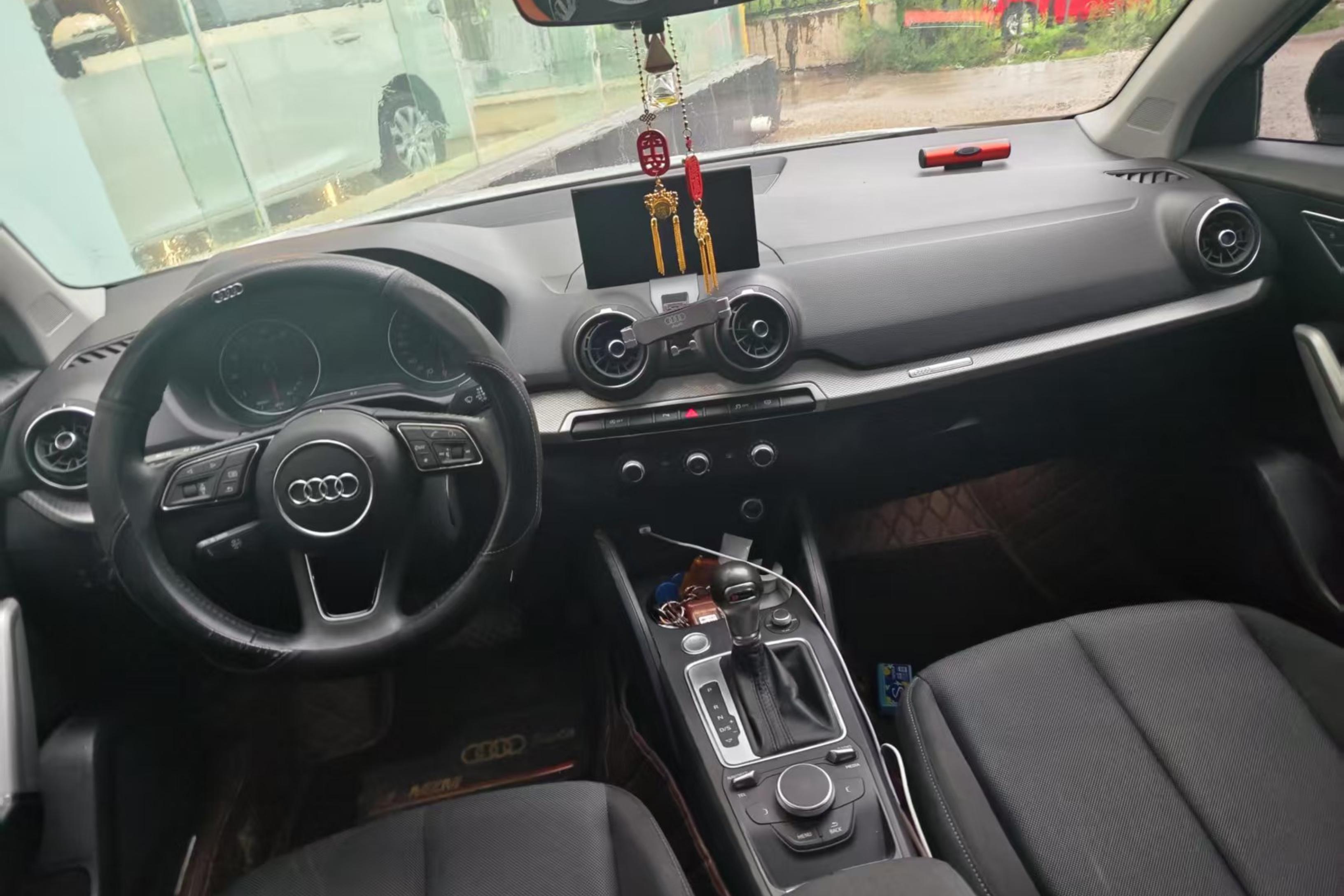 奥迪Q2L 35TFSI 2021款 1.4T 自动 进取动感型 (国Ⅵ) 