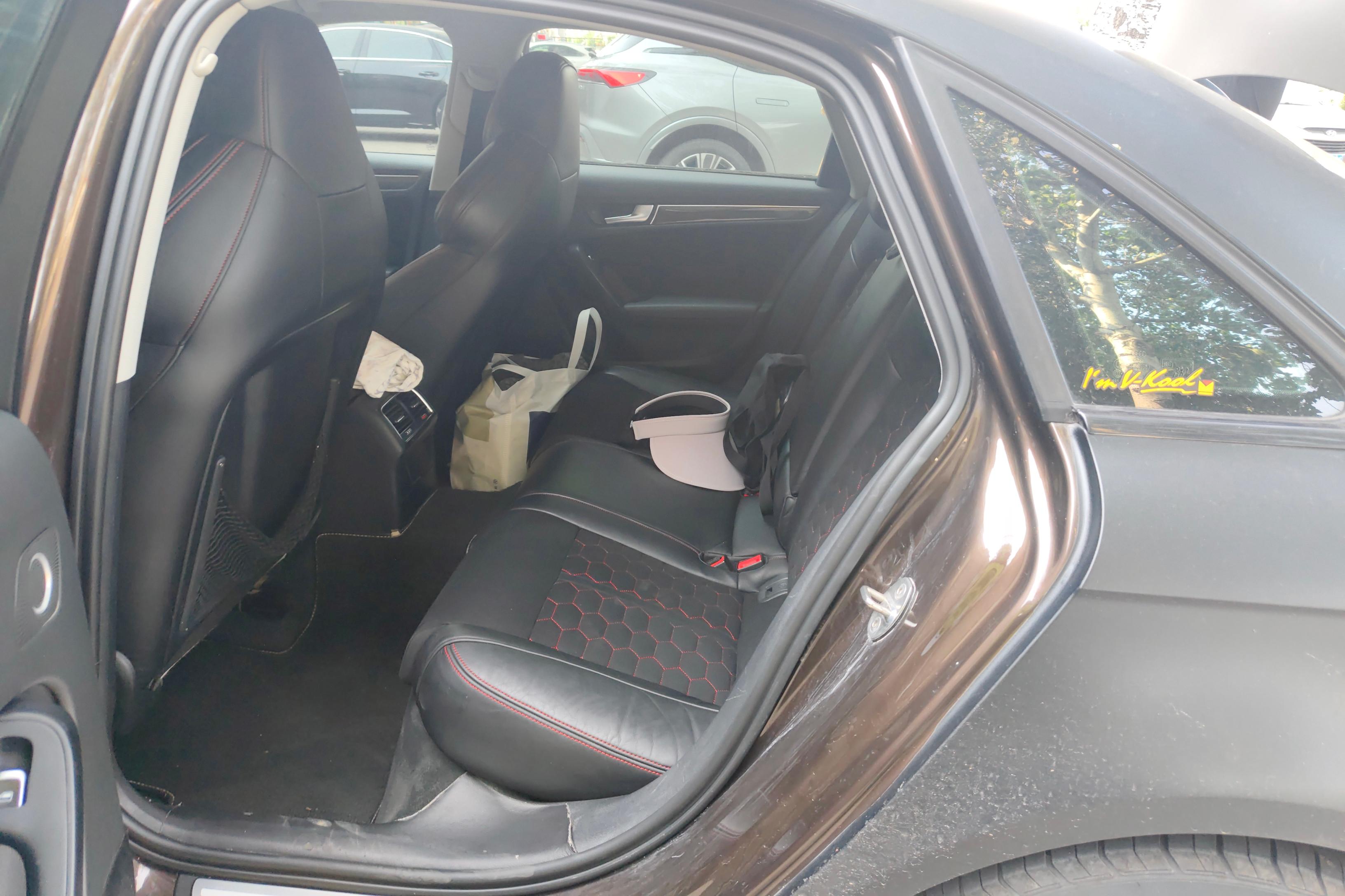 奥迪A4L 2013款 2.0T 自动 标准型 (国Ⅳ) 