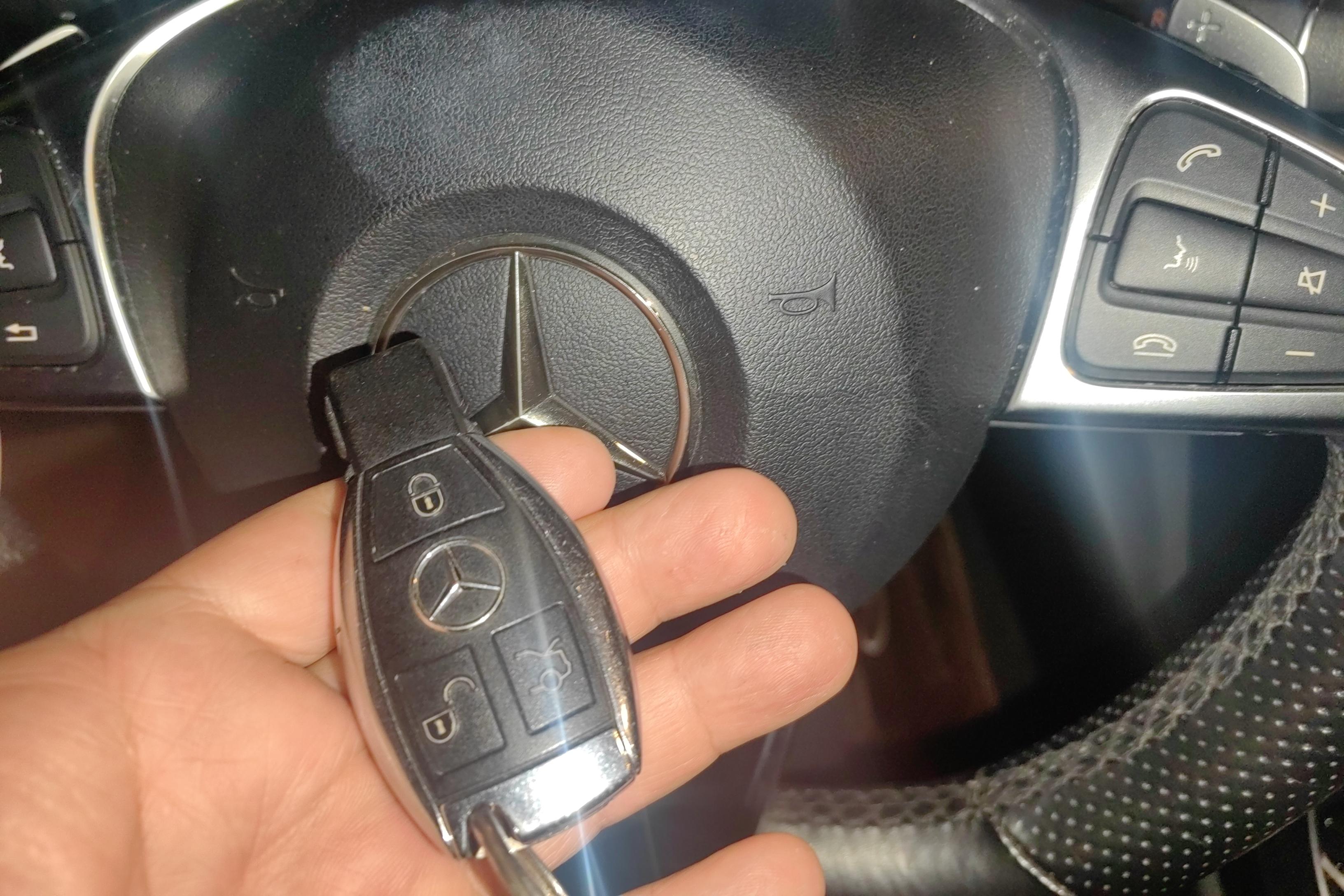 奔驰C级 C200 2016款 2.0T 自动 运动版 (国Ⅴ) 