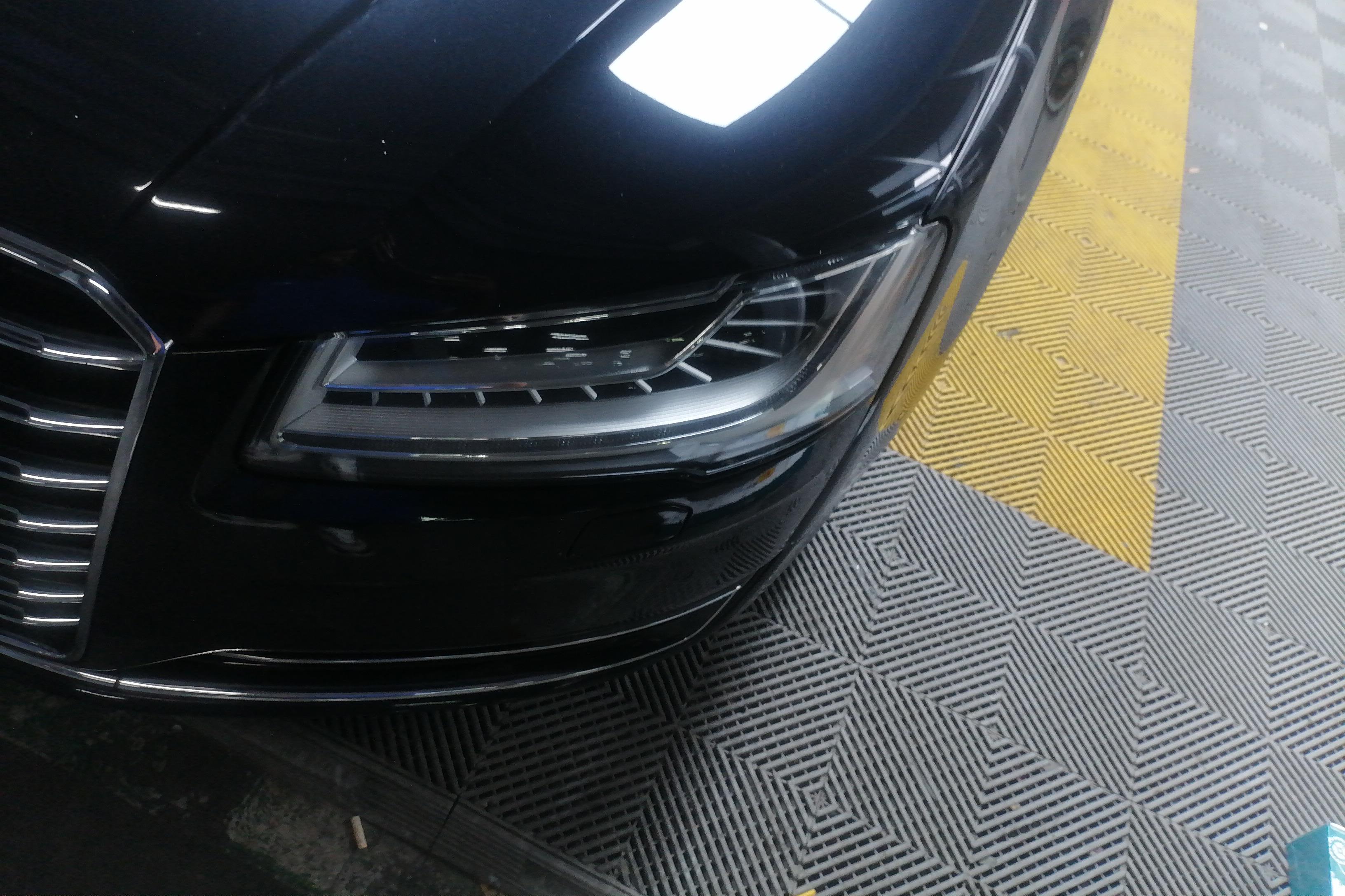 奥迪A8L 45 [进口] 2014款 3.0T 自动 汽油 豪华型 