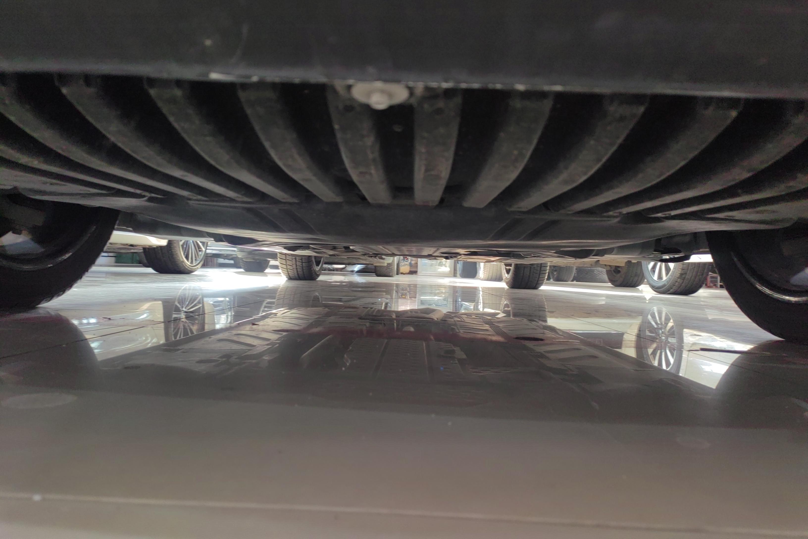 奔驰E级 E260 [进口] 2021款 2.0T 自动 汽油 改款时尚型运动版 