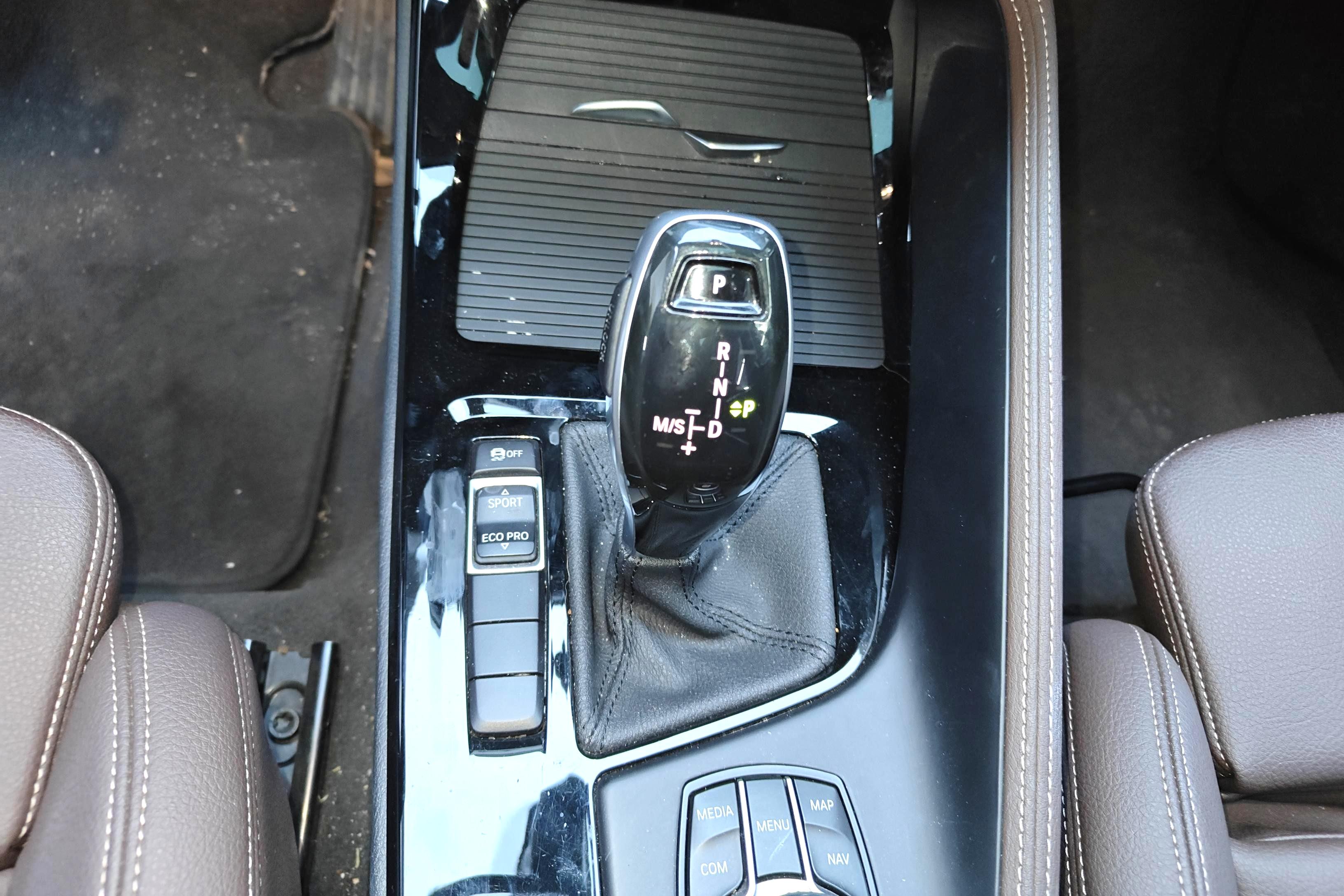 宝马X1 sDrive20Li 2020款 1.5T 自动 前驱 汽油 尊享型 (国Ⅵ) 