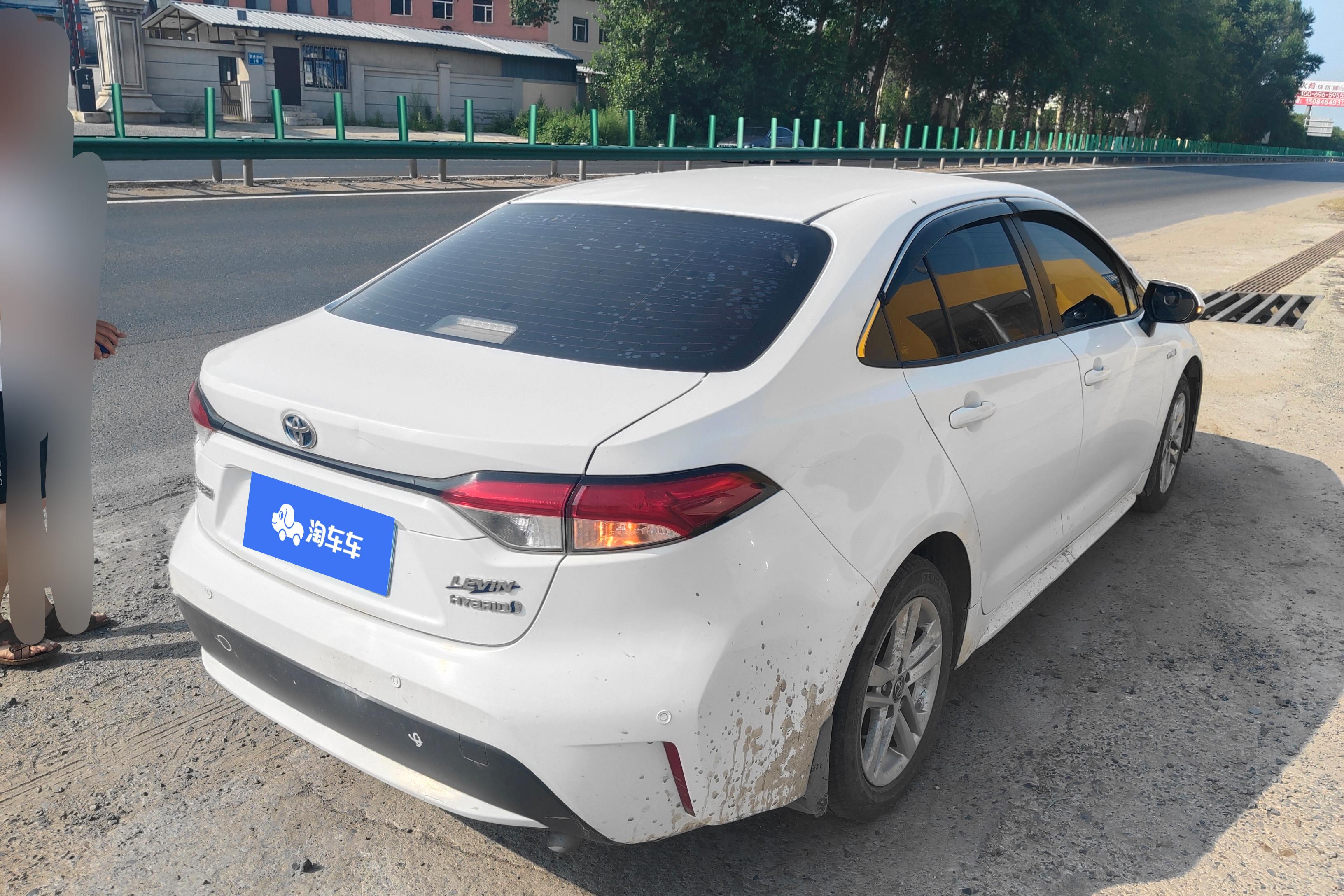 丰田雷凌 双擎 2022款 1.8L 自动 豪华版 (国Ⅵ) 