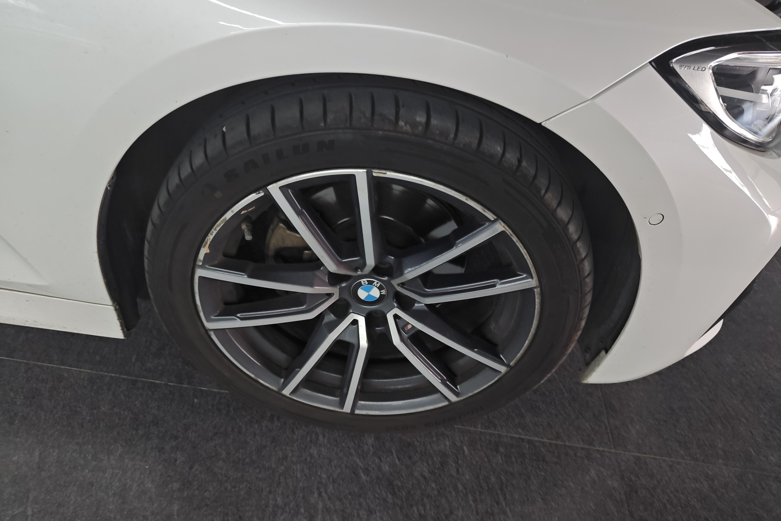 宝马3系 325Li 2020款 2.0T 自动 后驱 改款M运动套装 (国Ⅵ) 