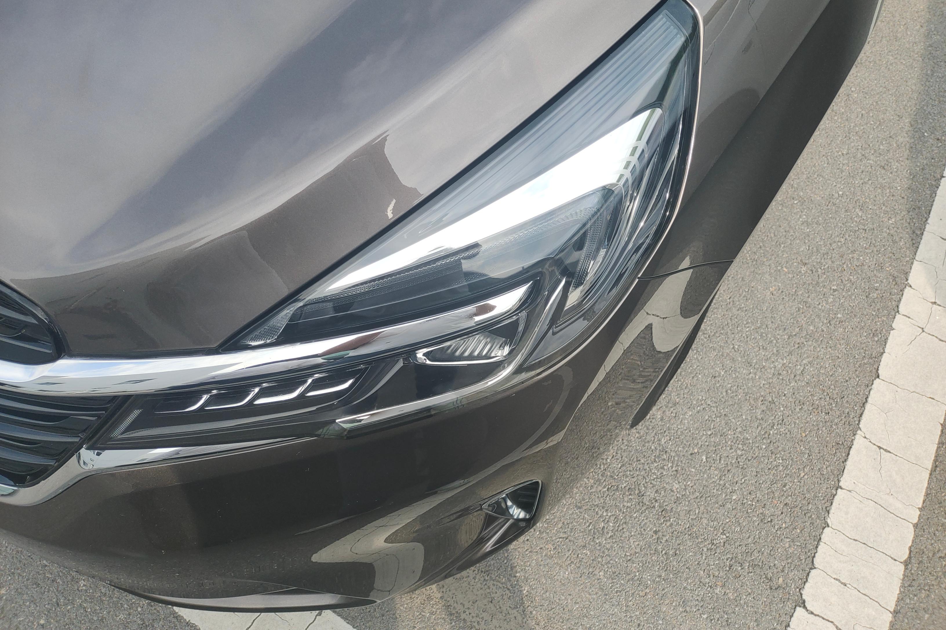 别克GL8 2022款 2.0T 自动 7座 652T舒适型 (国Ⅵ) 